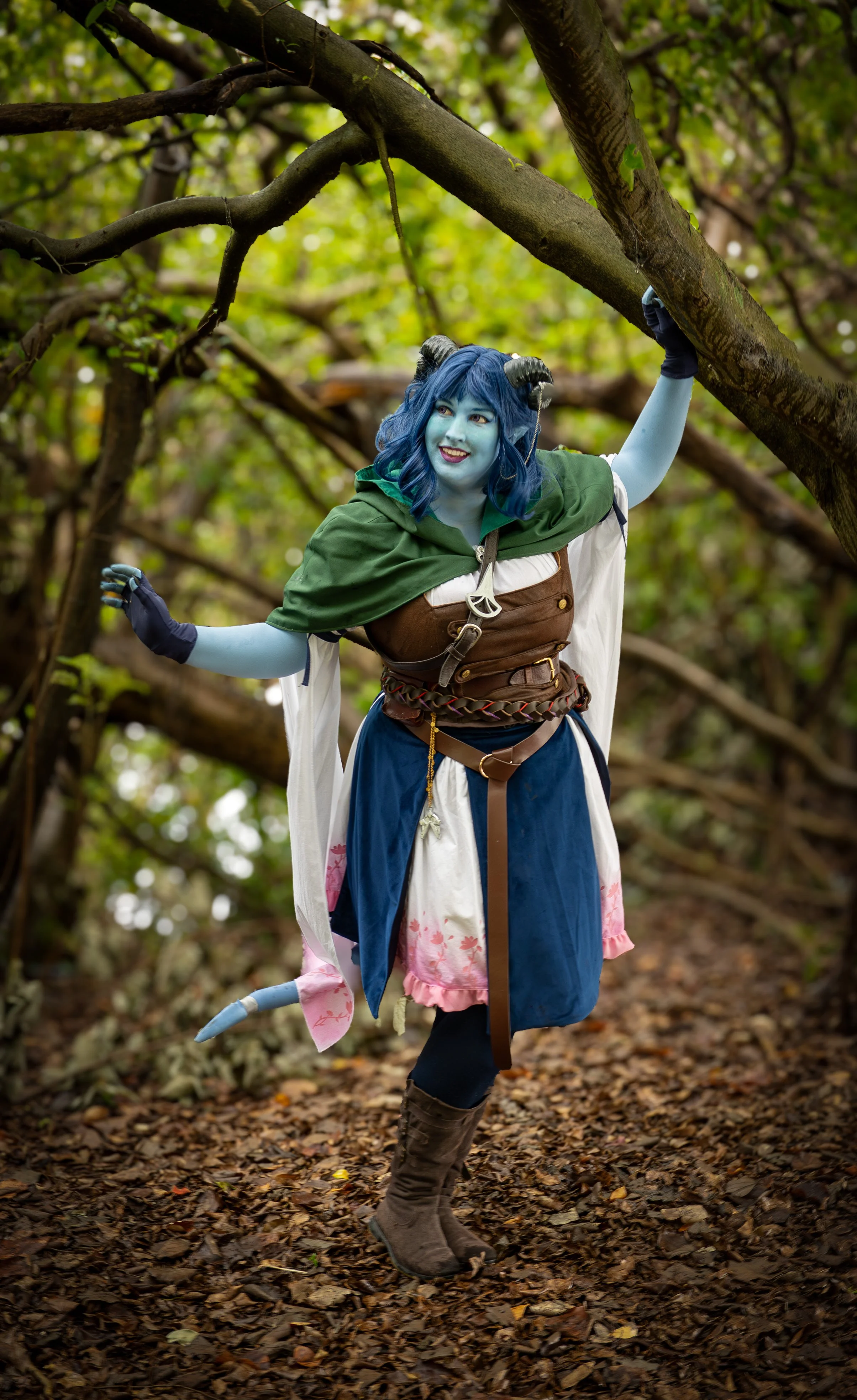 Jester (Level 3) - Critical Role
(2024)

Constructed with EVA foam, resin, fabric, HTV vinyl, leather. Leather belt was hand-woven, and skirt details drawn in Adobe Illustrator.

Photo: Tim Souter