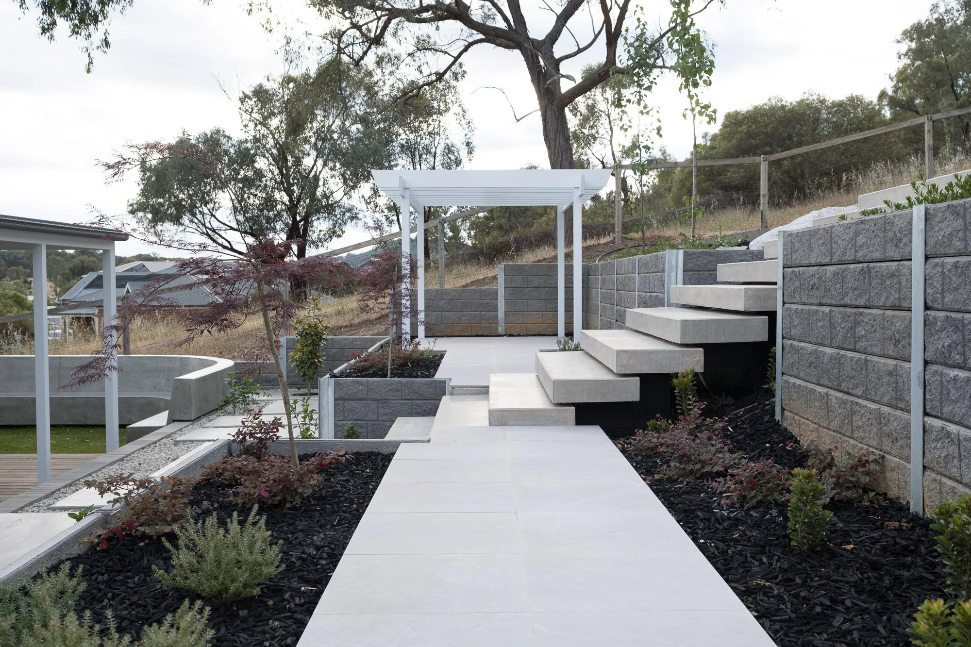 ONeillOutdoor_BowenPlace_9-1.jpg