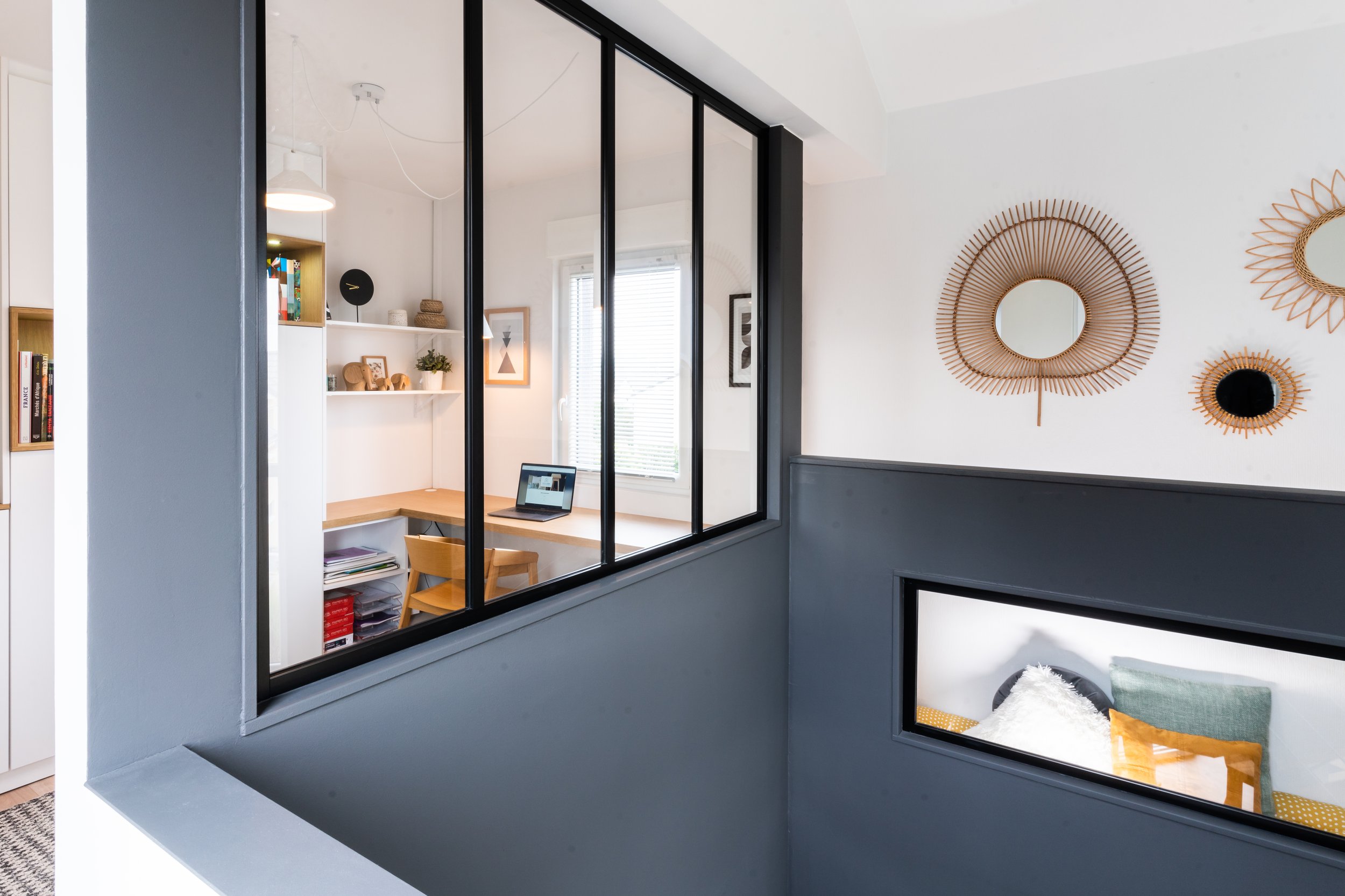 Bureau sur mezzanine à Boust
