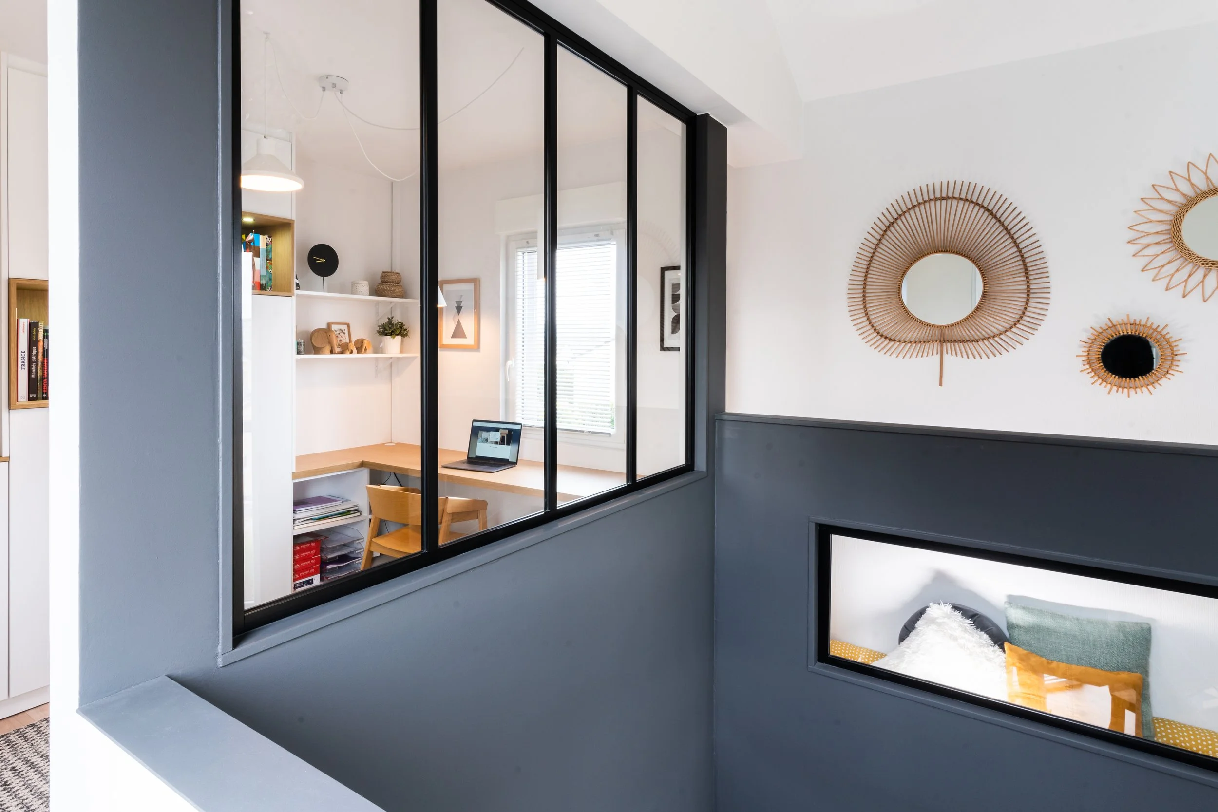 Bureau sur mezzanine à Boust