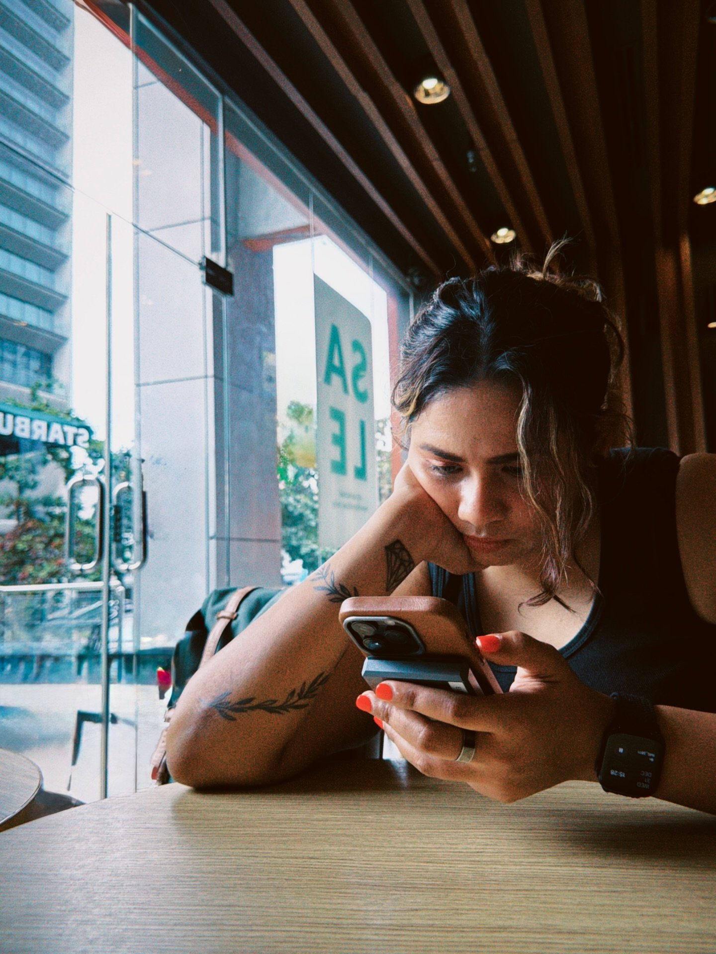 + 3 1 . 1 2 . 2 0 2 5 +  E N D &bull; S C E N E 🎥✨🫡🫠

2025 : Did my best hence no regrets. K thx bye ✌🏼 

p/s Some of my favourite scenes of 2025 ❤️