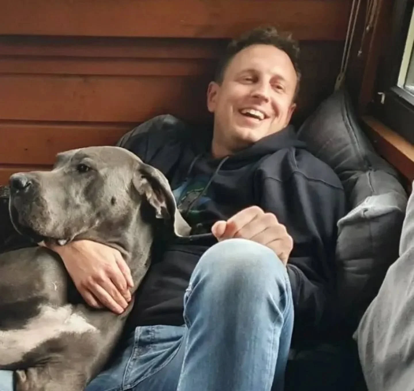 N&auml;r v&auml;rlden samarbetar &ndash; st&auml;rks hj&auml;lpen till Ukraina 🇺🇦

V&aring;rt arbete under 2026 forts&auml;tter att bygga p&aring; n&aring;got avg&ouml;rande: internationella partnerskap.

N&auml;r organisationer, volont&auml;rer oc