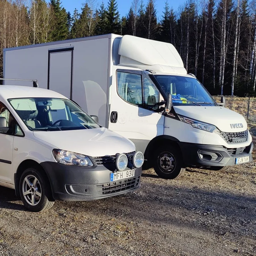 Just nu har tv&aring; nya fordon n&aring;tt &ouml;stra Ukraina f&ouml;r att f&ouml;rst&auml;rka v&aring;rt team p&aring; plats.

Ett av fordonen &auml;r en Iveco Daily fr&aring;n 2021, ink&ouml;pt tack vare gener&ouml;sa donationer fr&aring;n @tullma