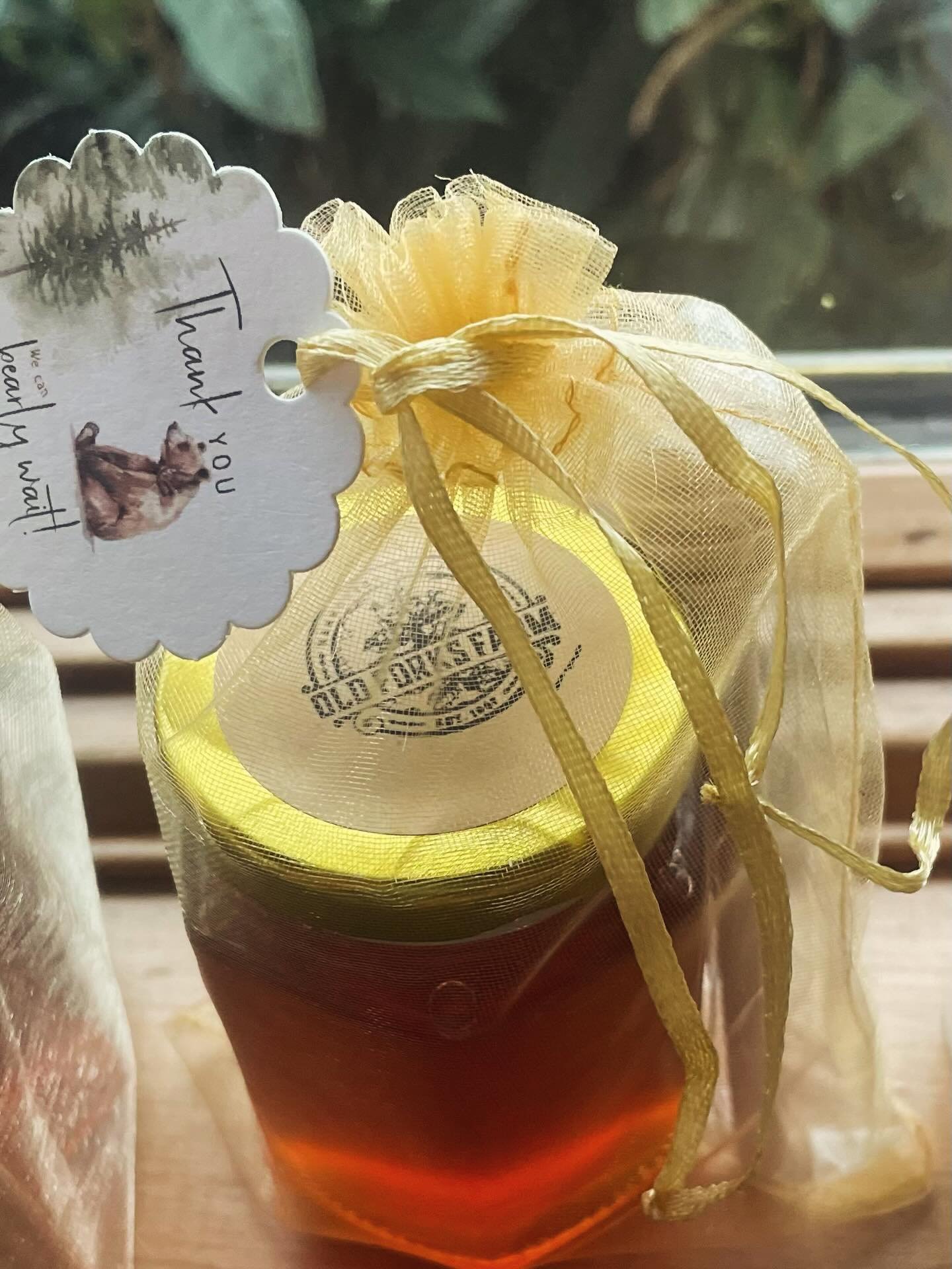 Sweet moments deserve sweet favors 🍯💛
We were honored that a soon-to-be mama chose our farm&rsquo;s honey to celebrate her baby shower this past weekend. Wishing her a beautiful journey into motherhood!

If you&rsquo;re planning an upcoming event, 