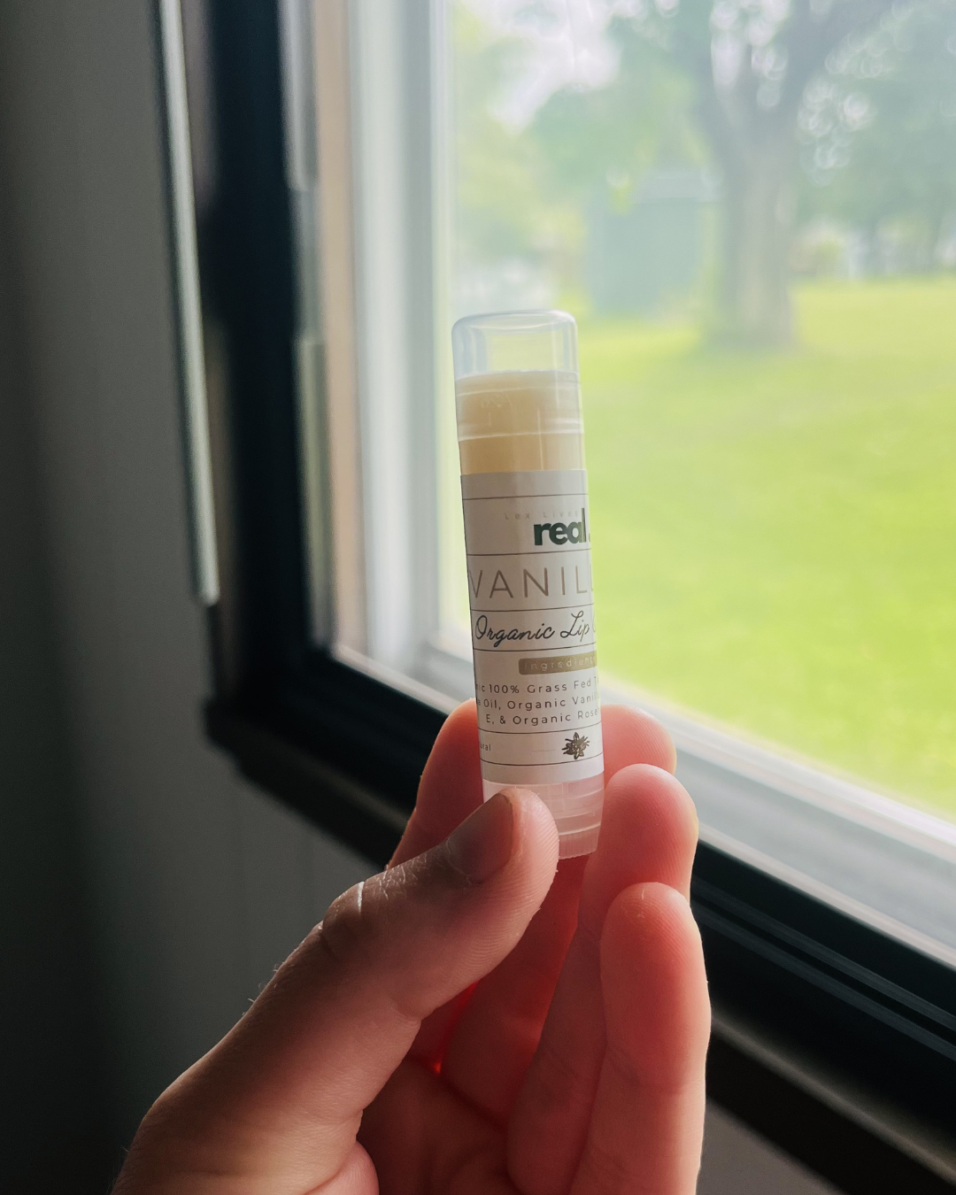 vanilla lip balm.png