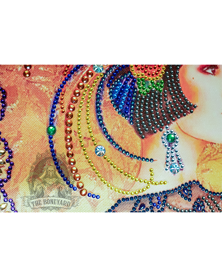 FancyLady_Golda_Detail_4@0.3x.png