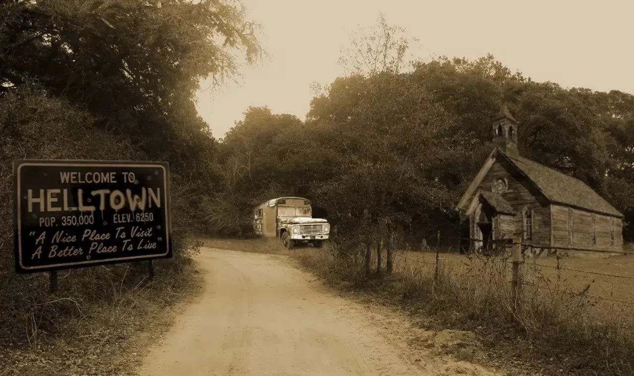 Helltown (Book 3 of World’s Scariest Places)