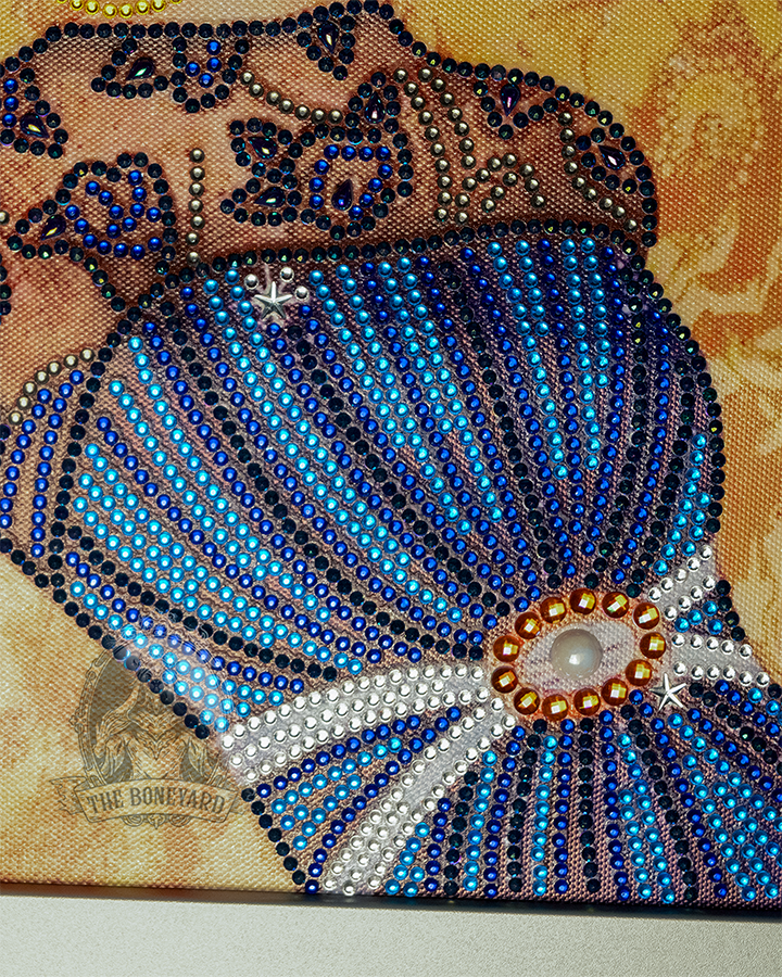 FancyLady_Golda_Detail_2@0.3x.png