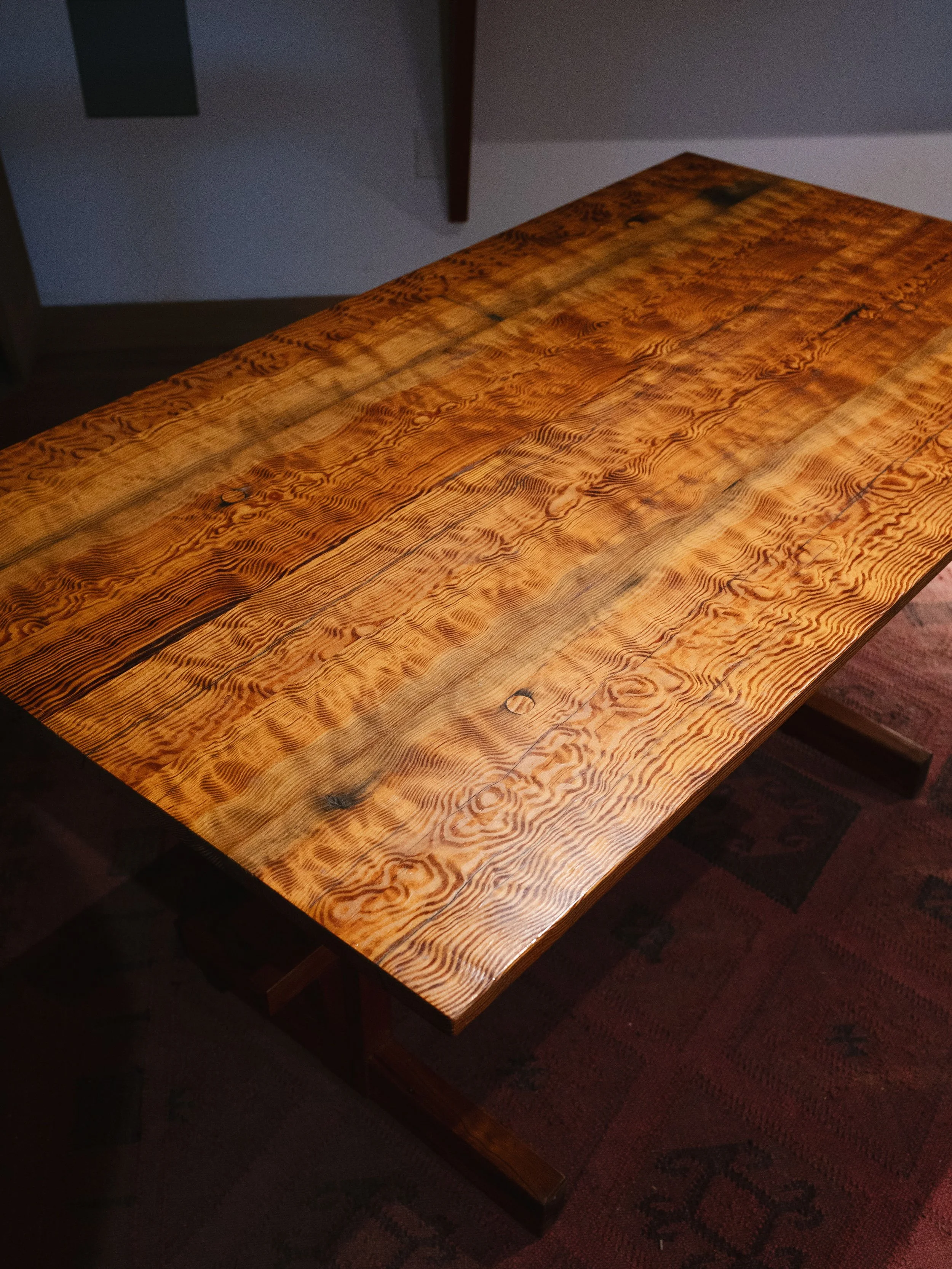 Fiddleback Pine Top