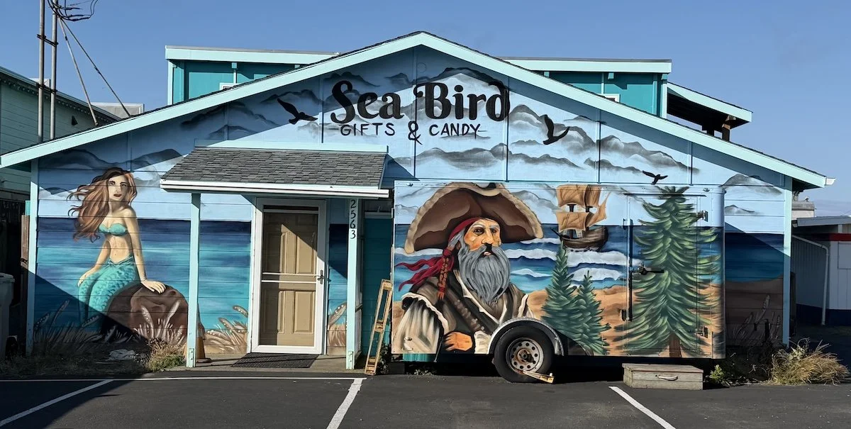 Sea Bird Mural photo by Coyote