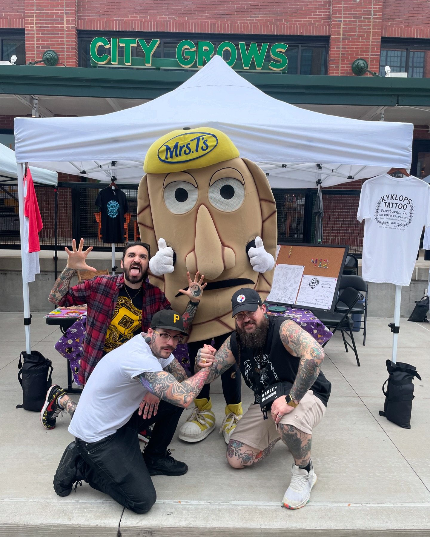 Finally got the stamp of approval Kyklops needed! Chester!🫶 🥟🥔🧅👁️🫶
&bull;
Come on thru to @madeinpgh Block Party at @sdterminal today til 6pm for your tats and Pittsburgh fun!
&bull;
#kyklopstattoo #tattooing #pittsburgh #blockparty