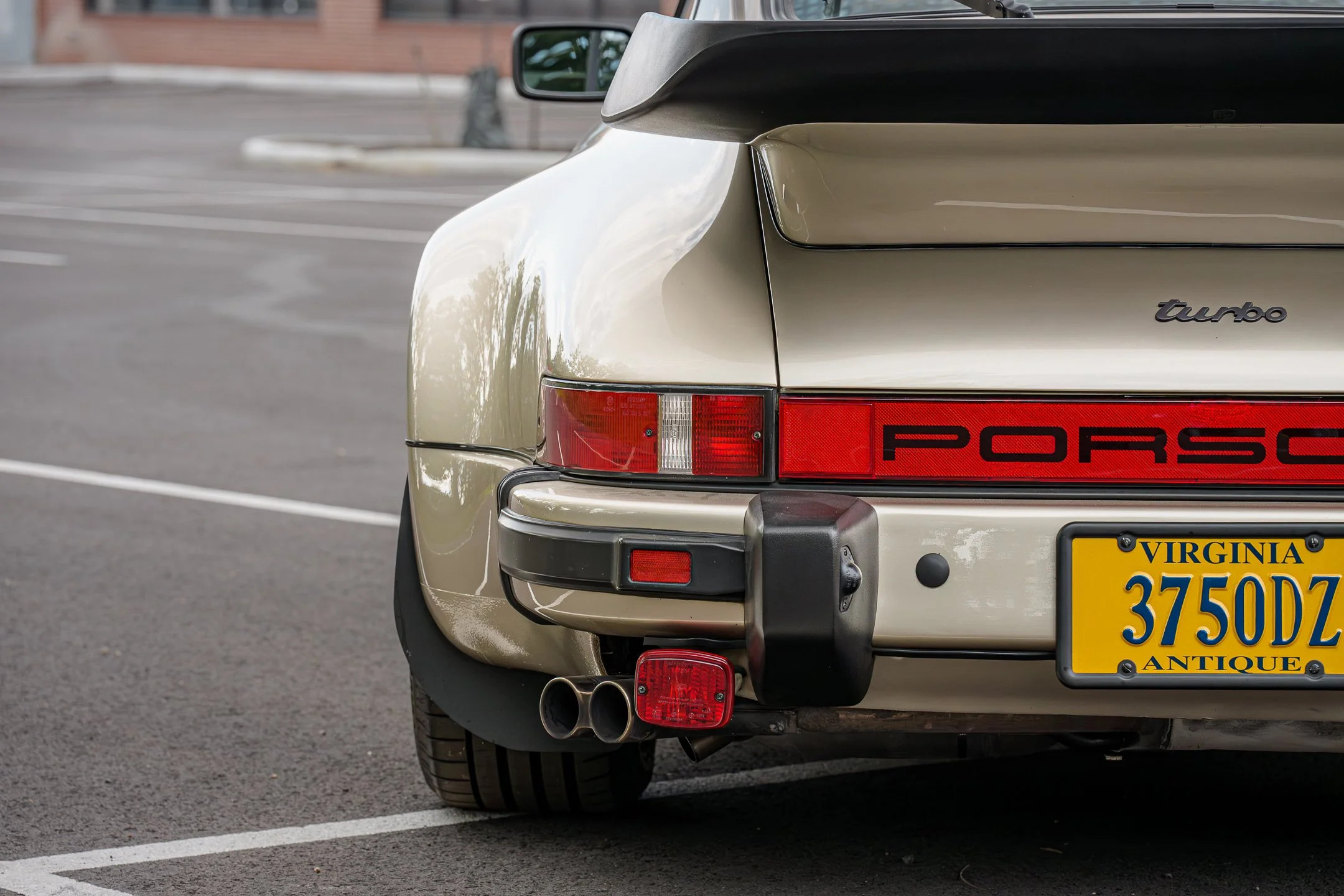 Weiss 930-19.jpg