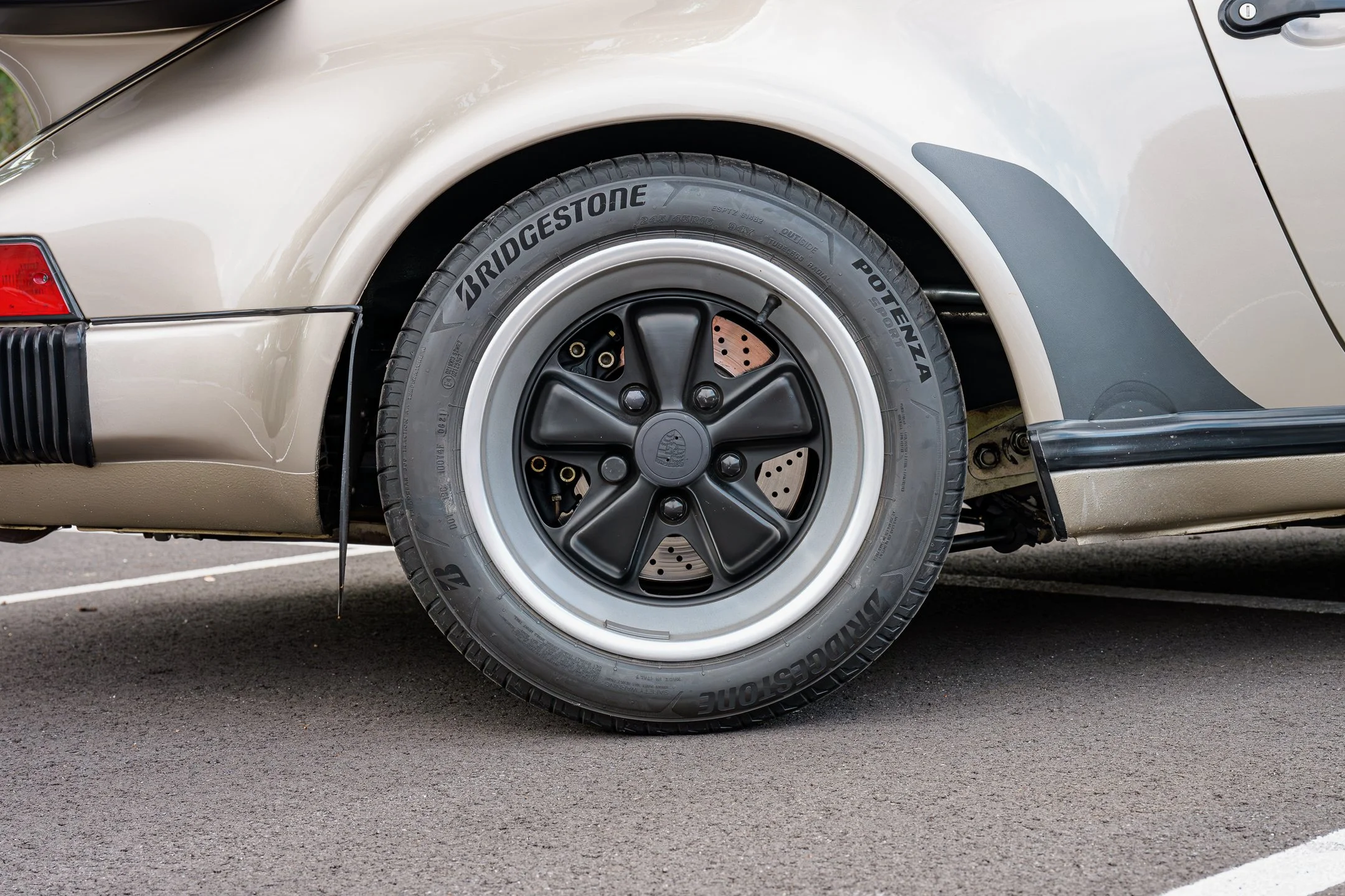 Weiss 930-35.jpg