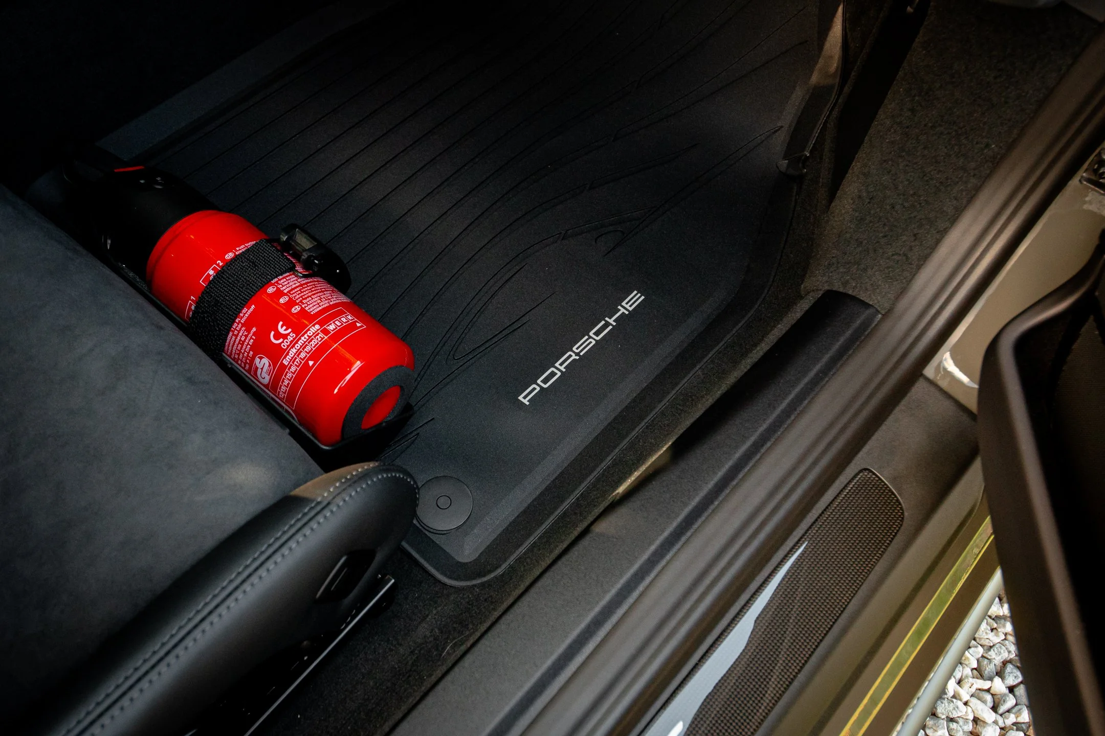GT2RS-80.jpg