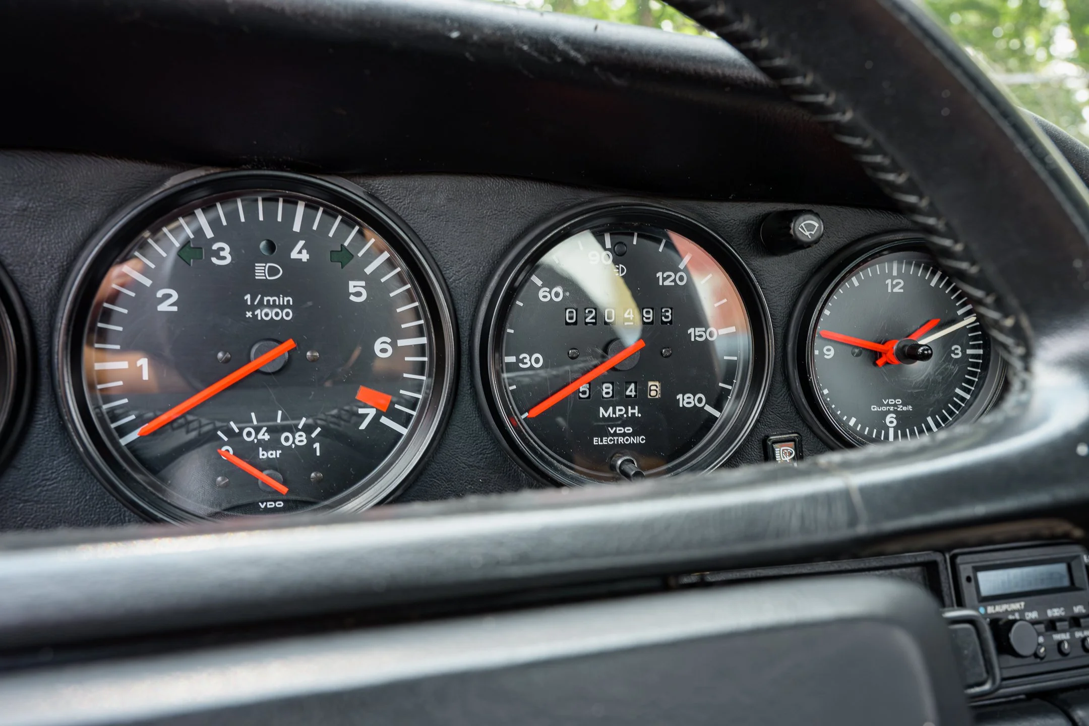 Weiss 930-86.jpg