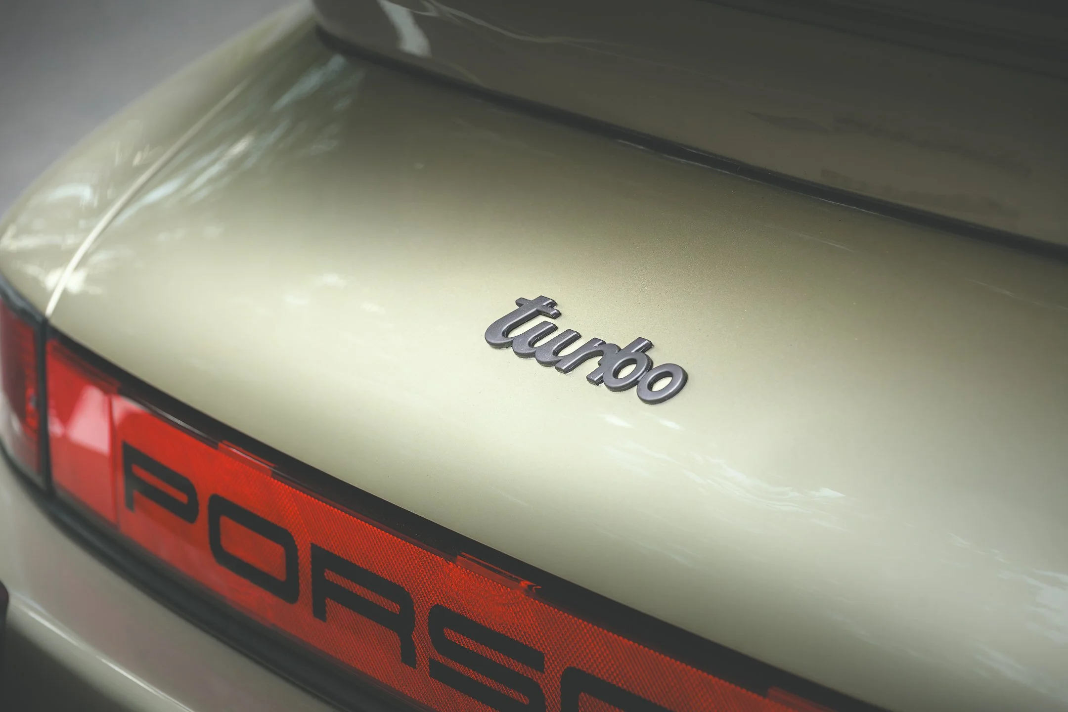 Weiss 930-1.jpg