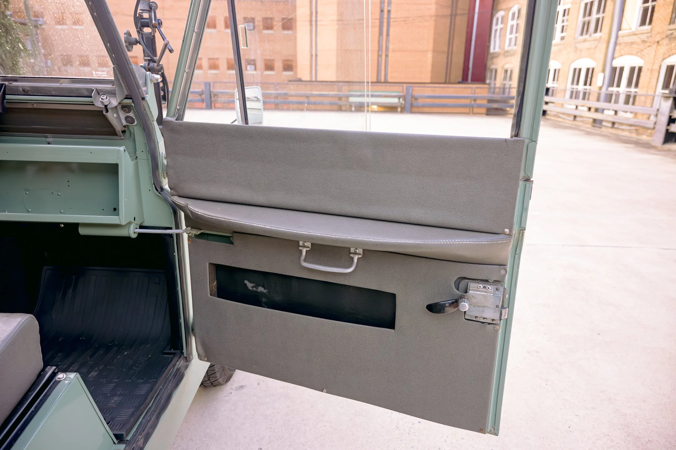 LR-67.jpg