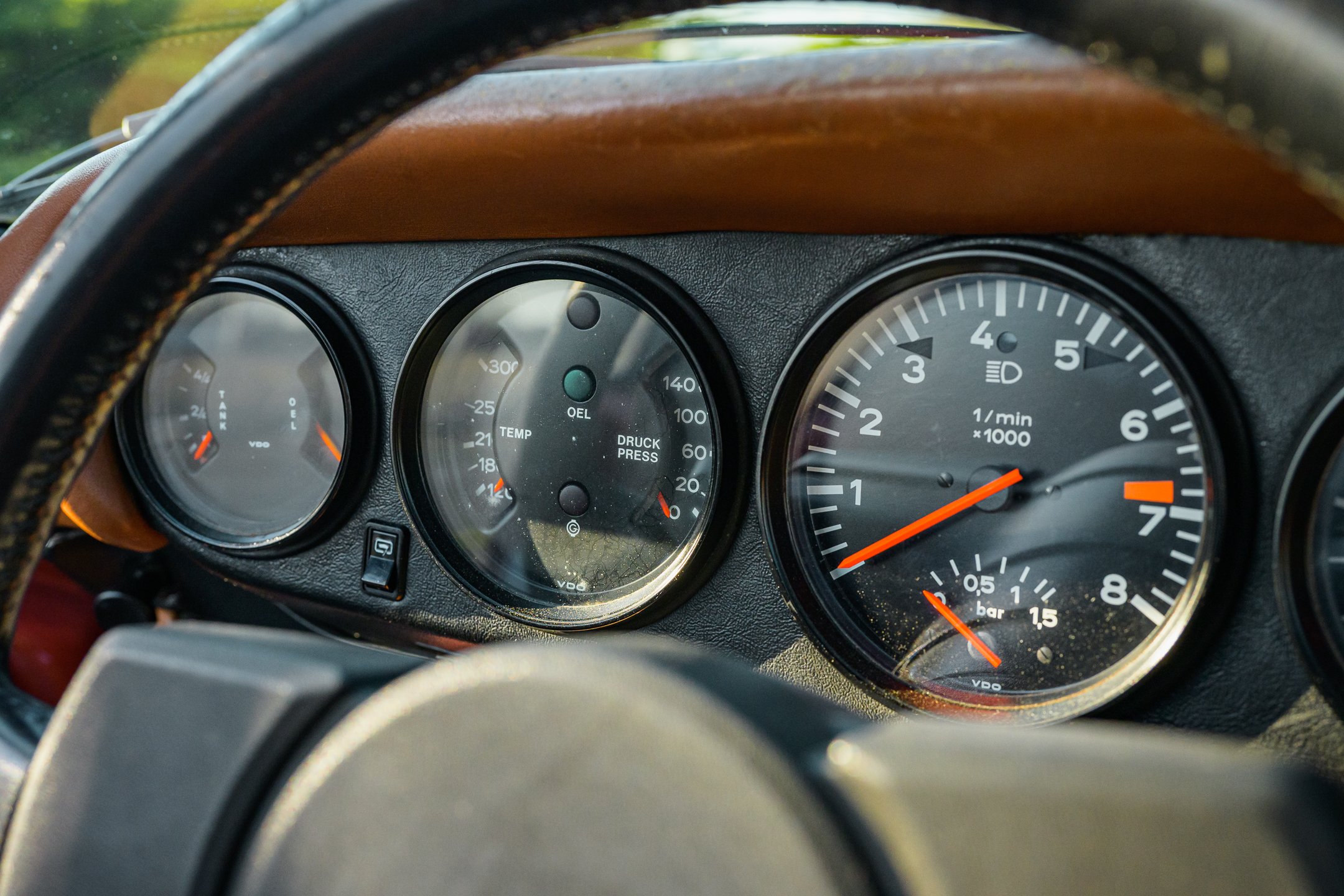 930-197.jpg