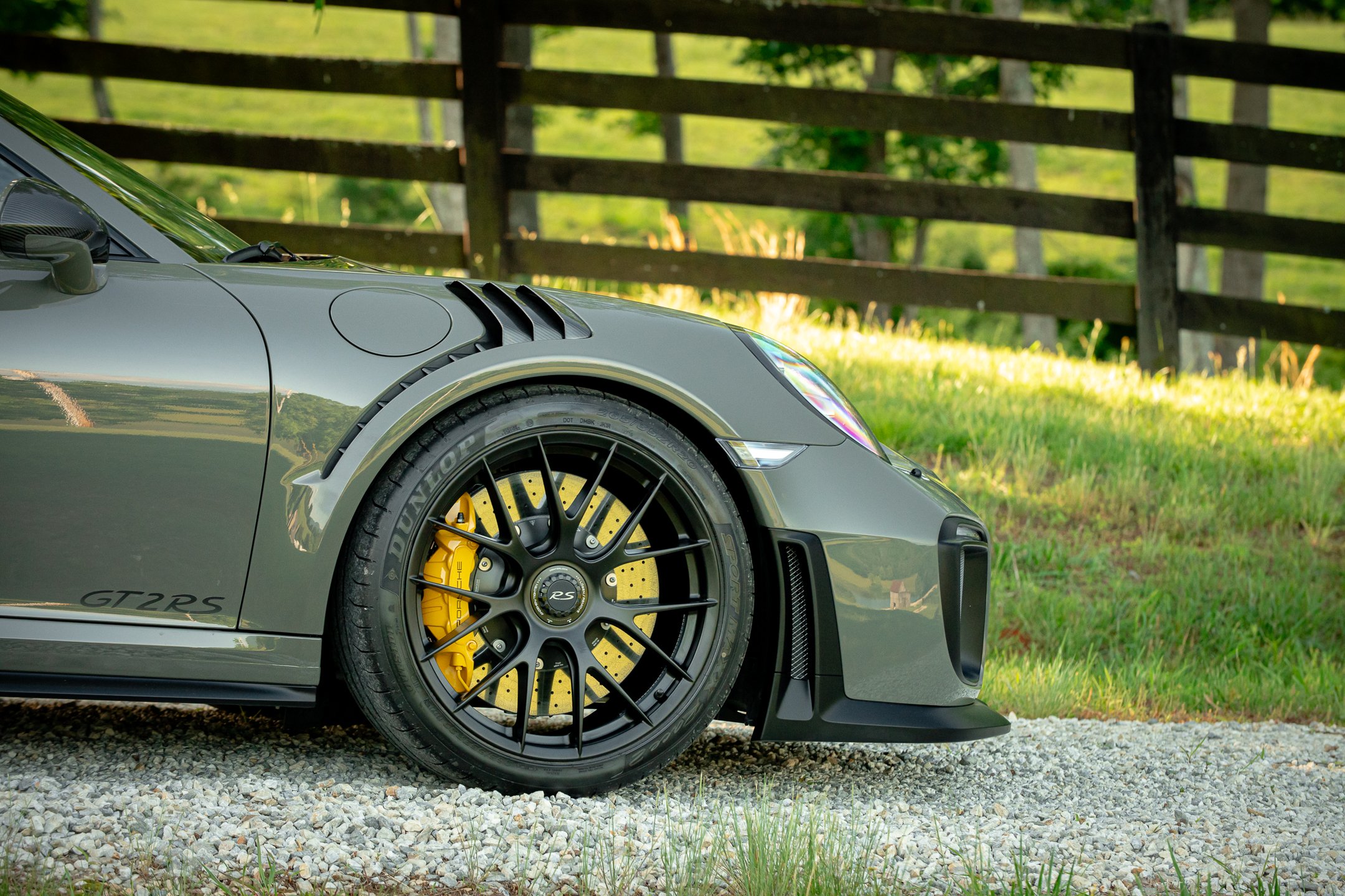 GT2RS-25.jpg