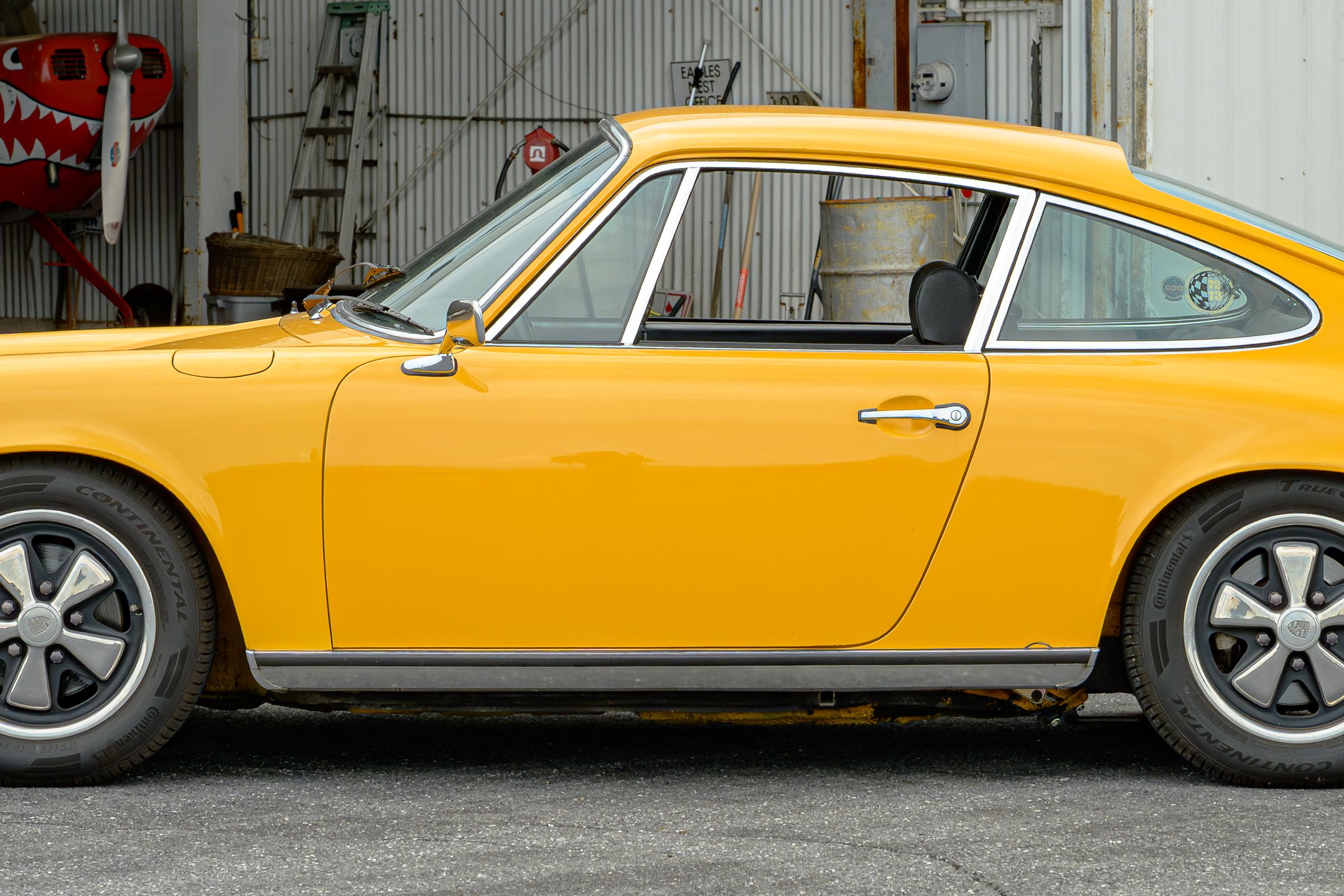 911T-32.jpg