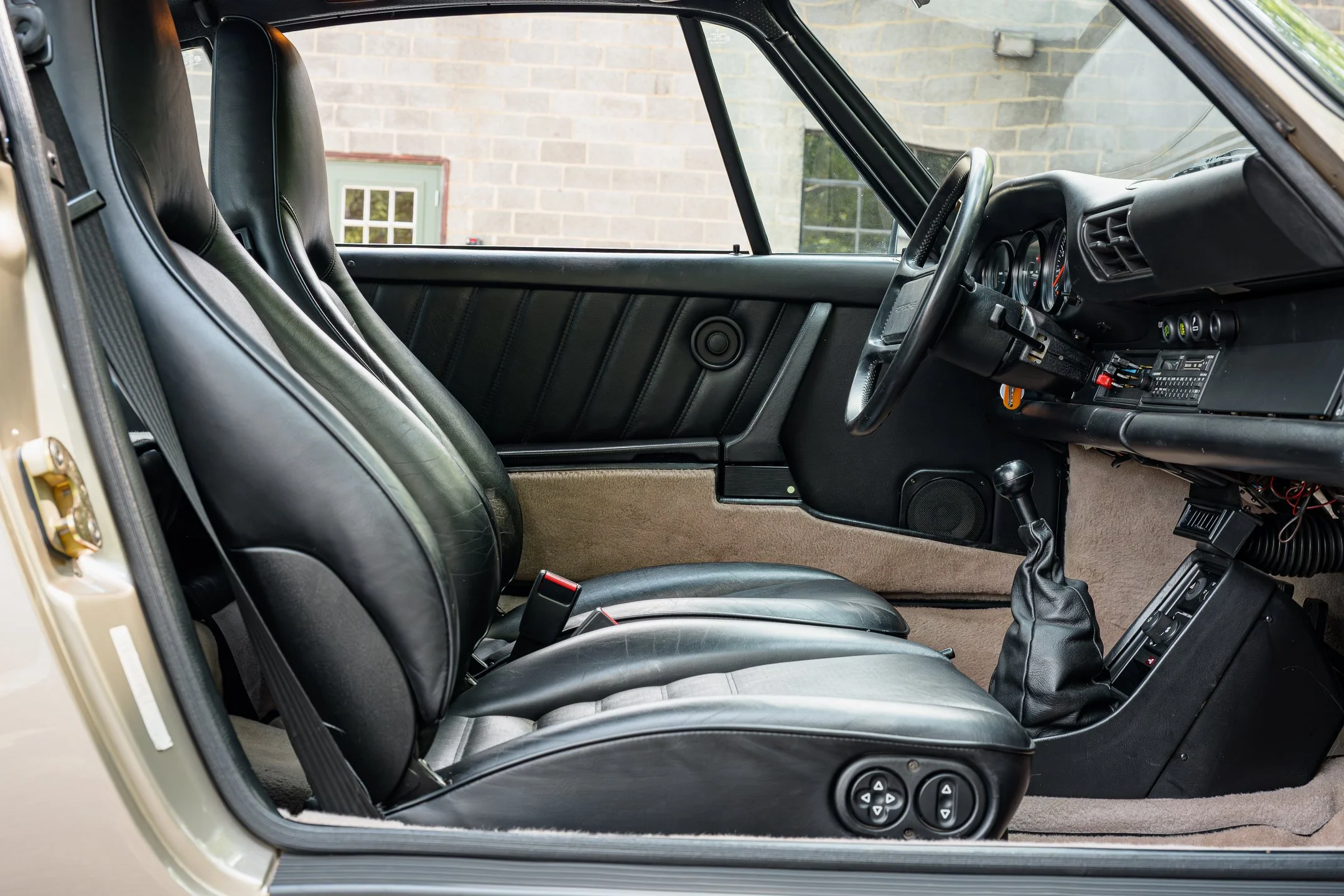Weiss 930-102.jpg