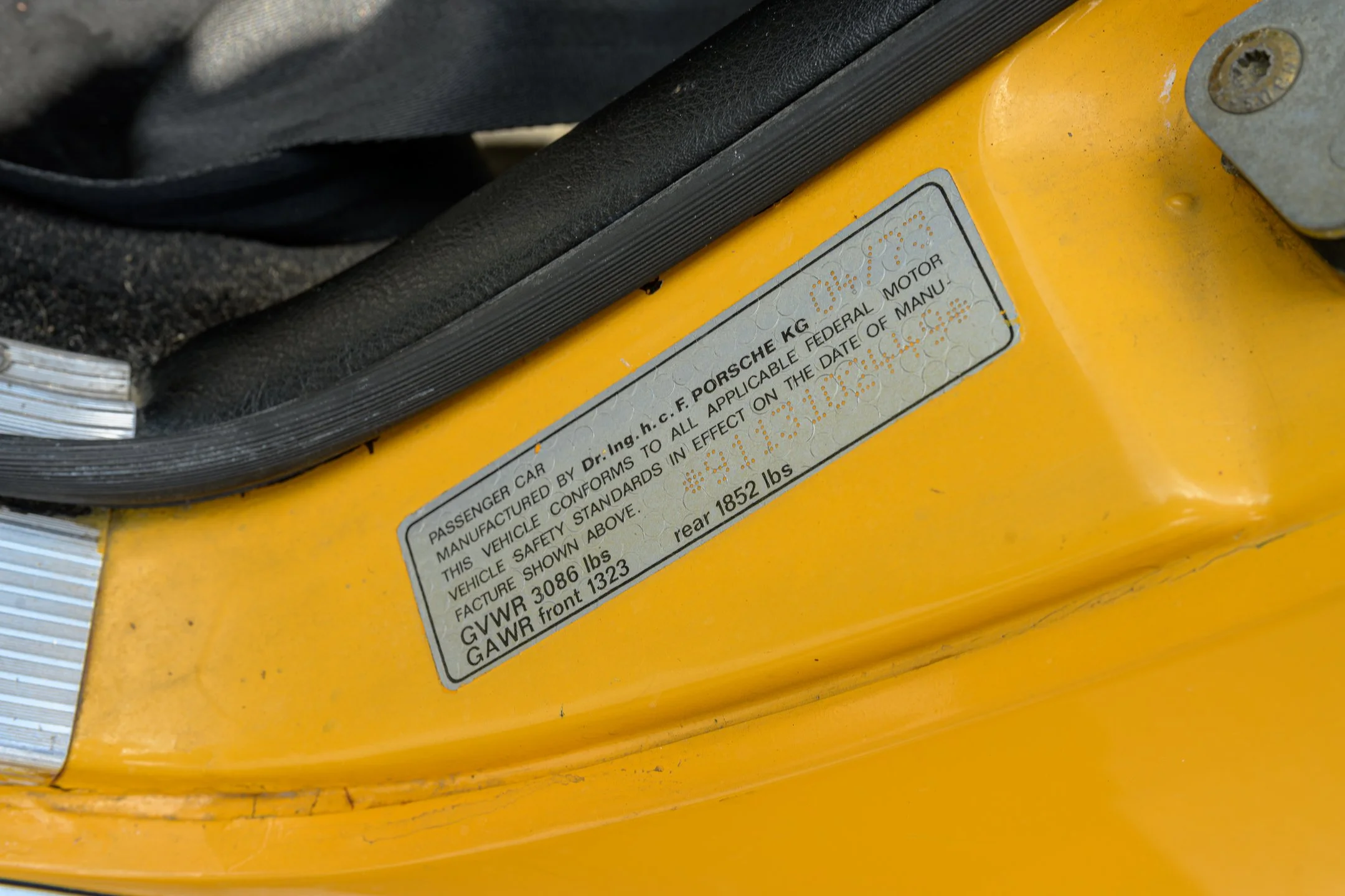 911T-73.jpg