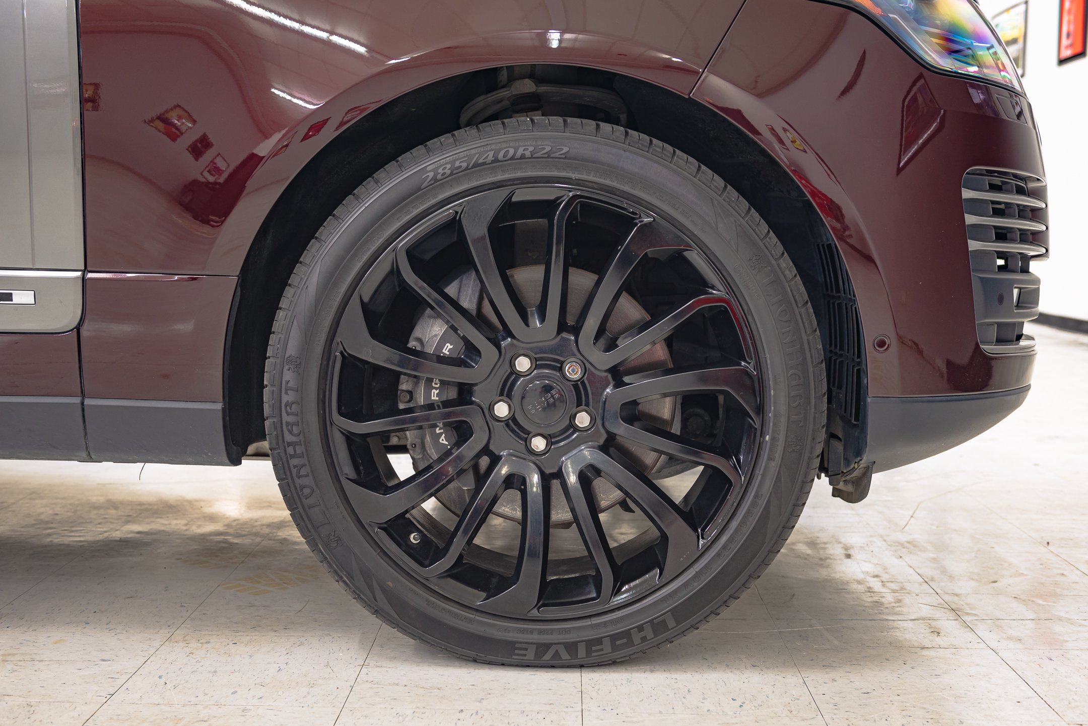 R Rover Exterior-16.jpg