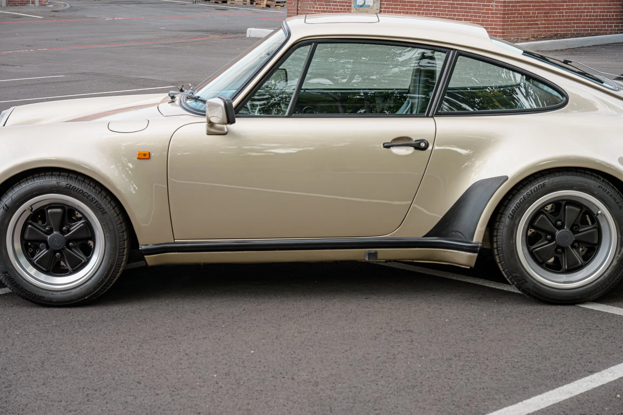 Weiss 930-11.jpg