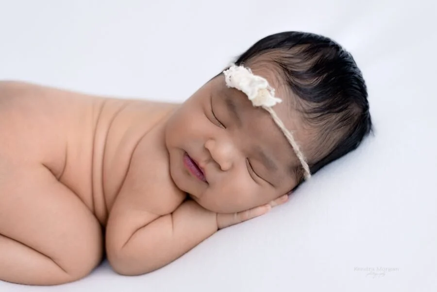 Newborn baby girl|Des Moines Newborn Photographer