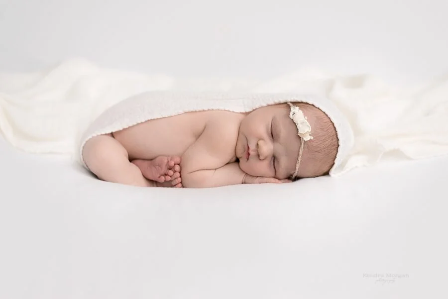 Newborn baby girl|Des Moines Newborn Photographer