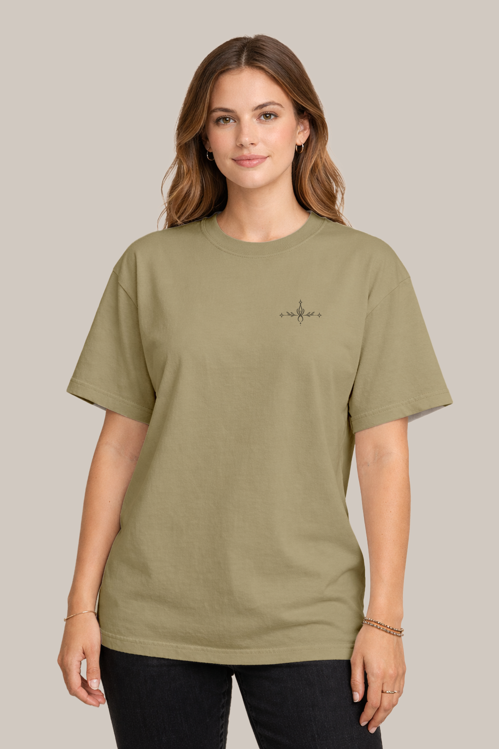 khaki - Presence - woman standing - front chest.png