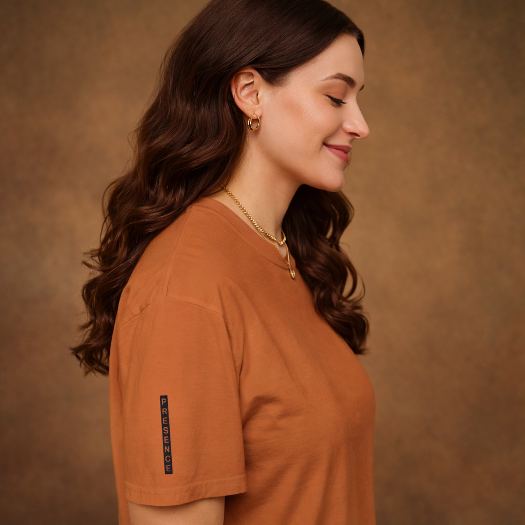 Person 4 Right Sleeve, Yam AI Girl png.png