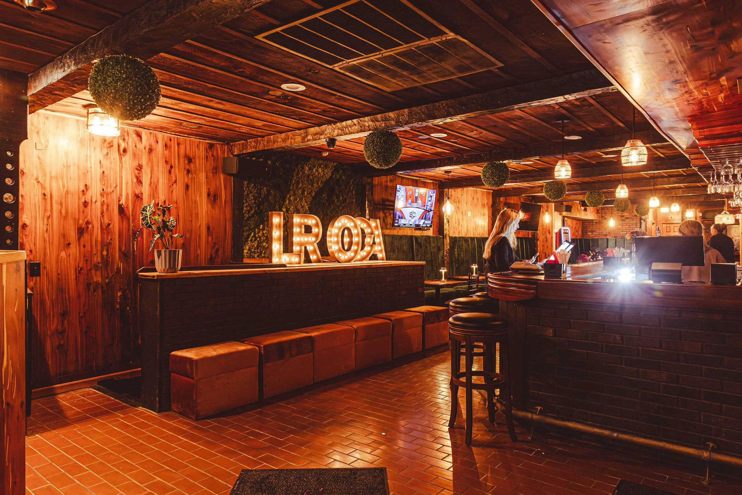 Inel Roca 🔥🫒 INTEL: L’ROCA OPENS IN STORIED ELBO ROOM — The Dishing