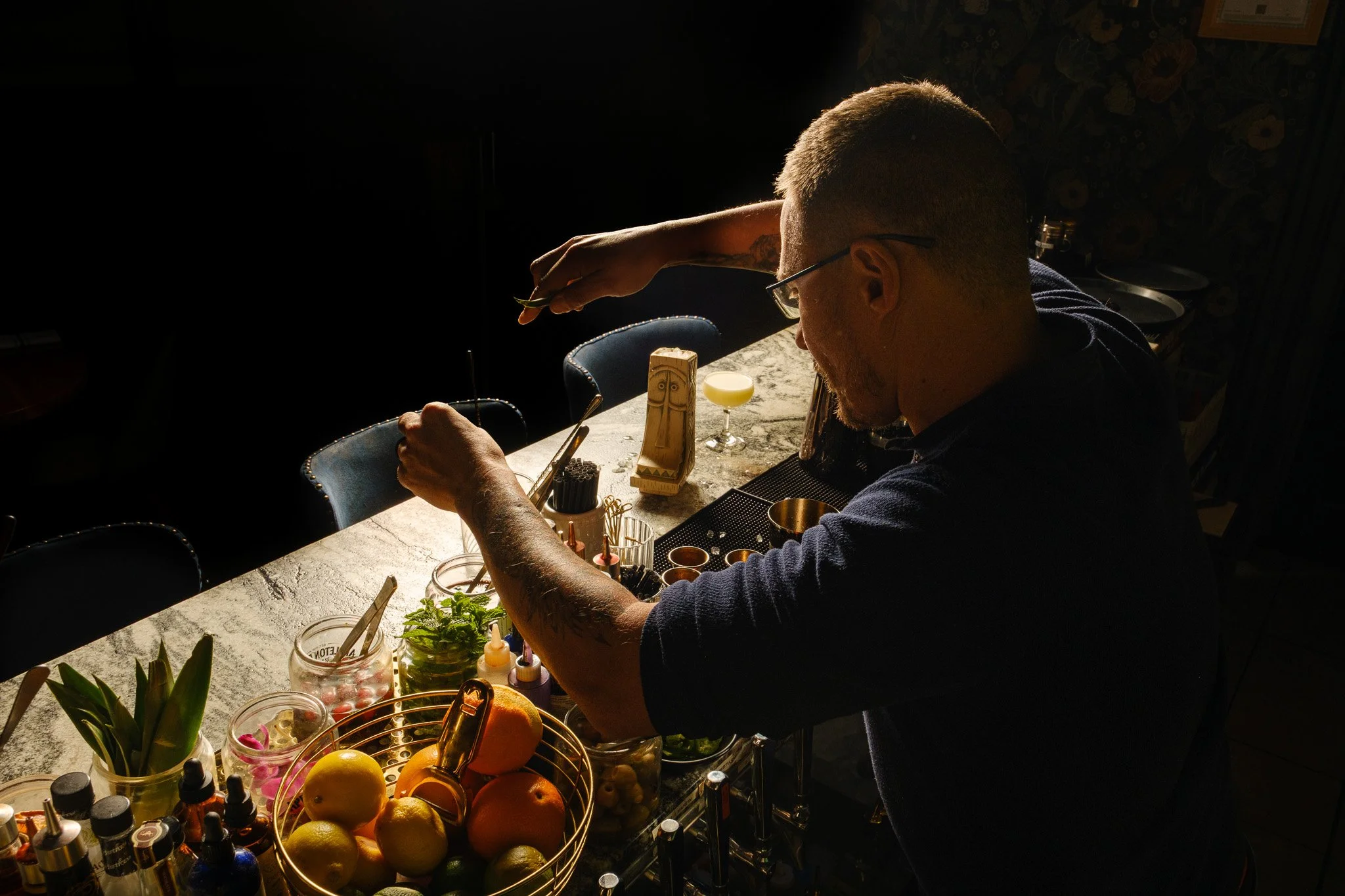 GUEST SHIFT: ANTON KINLOCH, Lone Wolf, Kingston