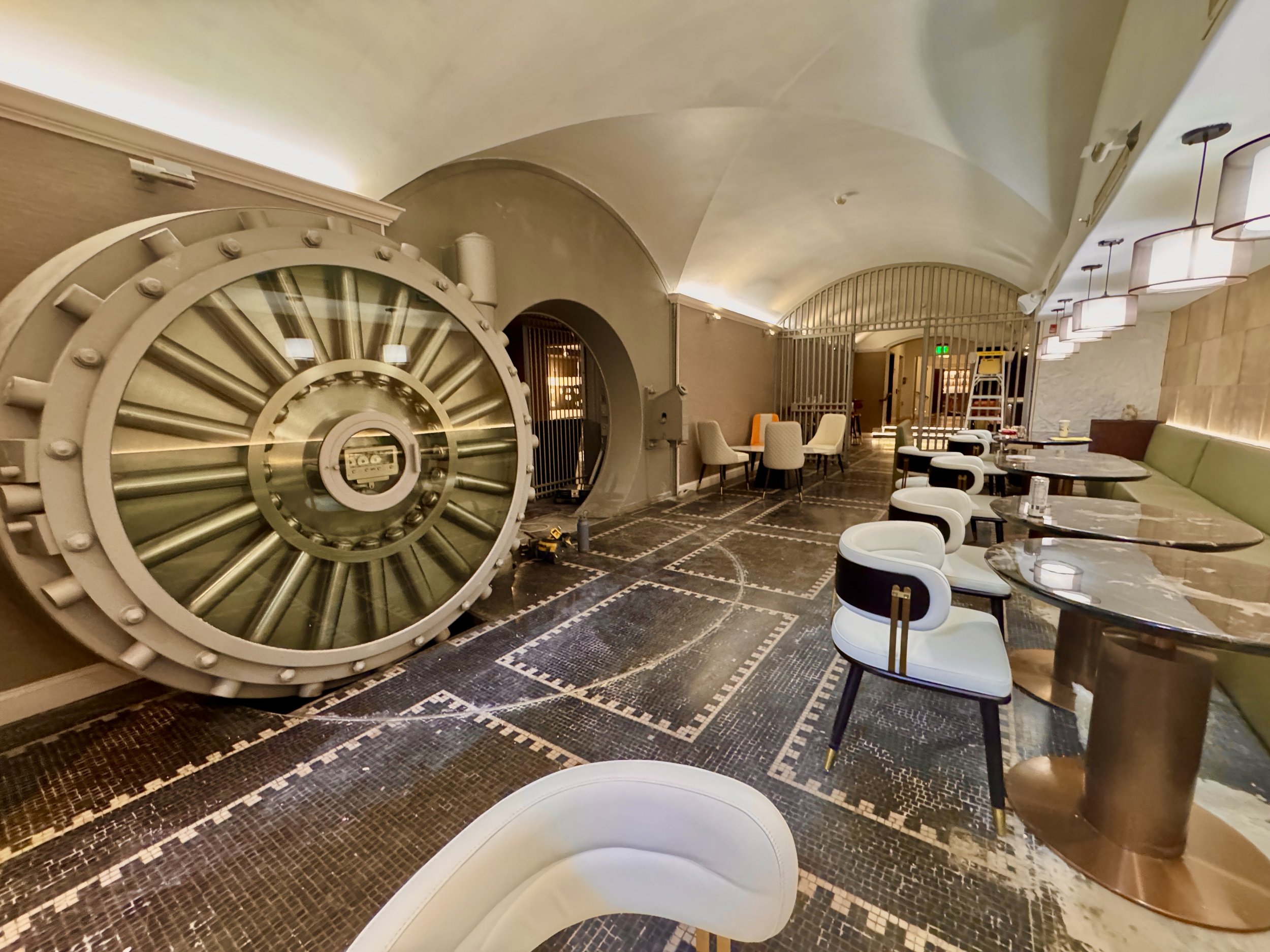 🫒EXCLUSIVE—NEOVISTA OPENS THE VAULT + IZAKAYA KINKO at 60 STATE