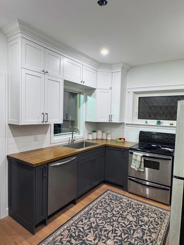 elegant small kitchen remodeled by Pringle Construction