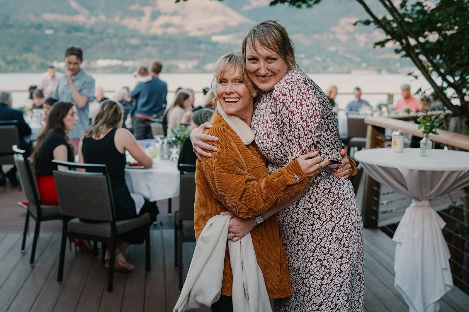 Do I Need a Wedding Planner? An Honest Answer From a Gorge Wedding Expert