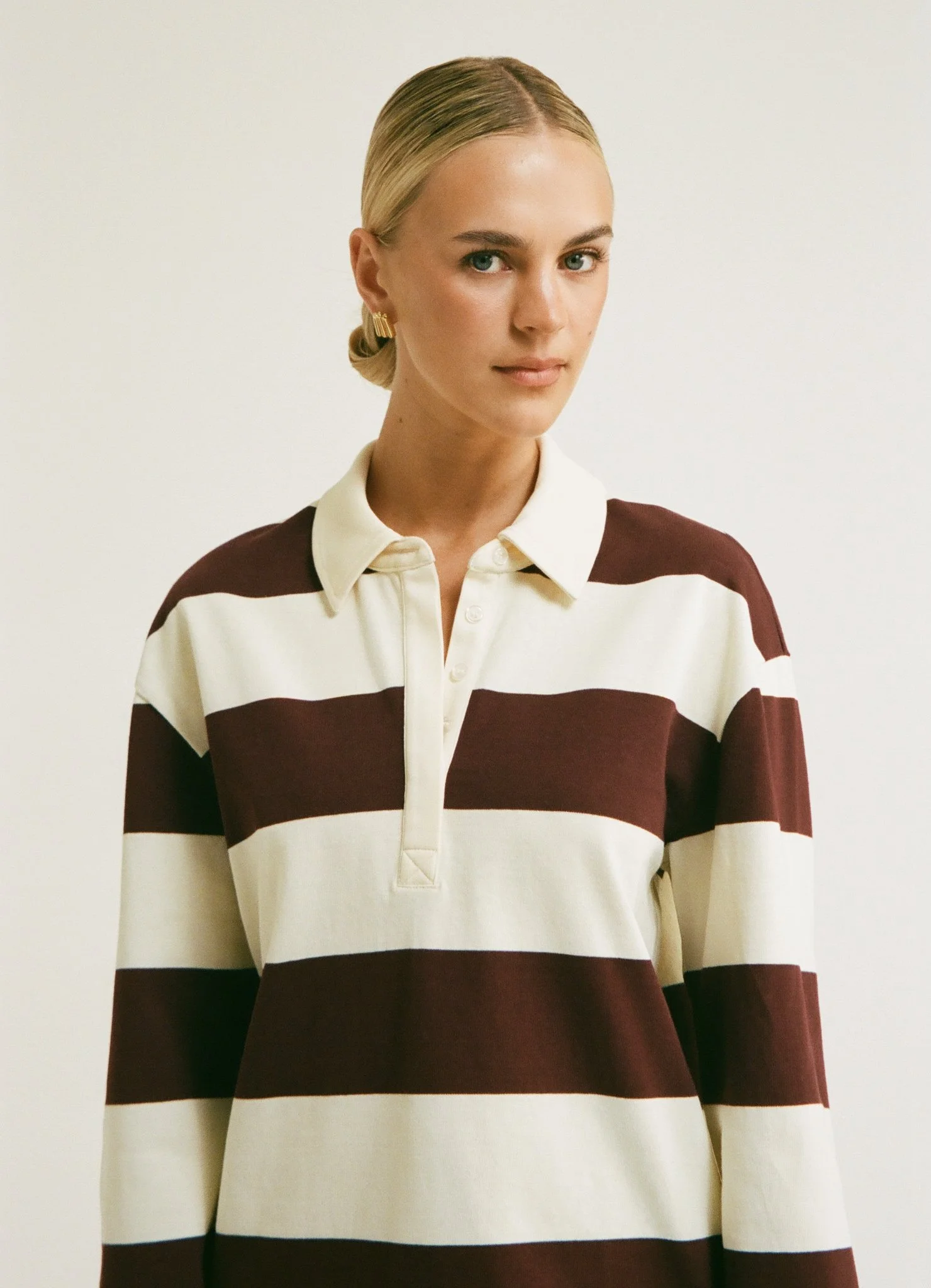 Ivy_League_Pullover_Harvard_Stripe_Ecomm_Film_2.jpg
