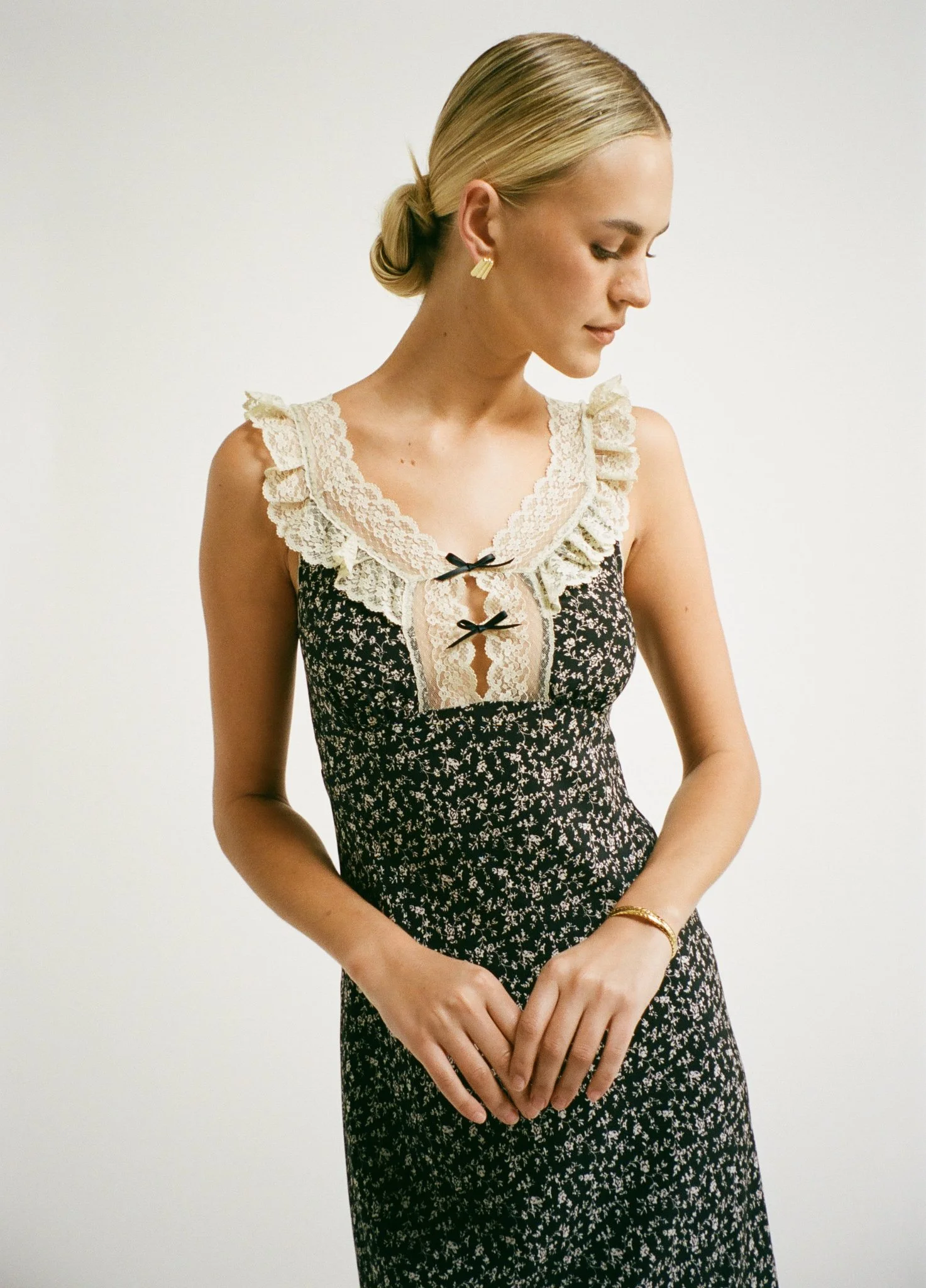 Windsor_Maxi_Dress_Midnight_Vine_Ecomm_Film_2.jpg