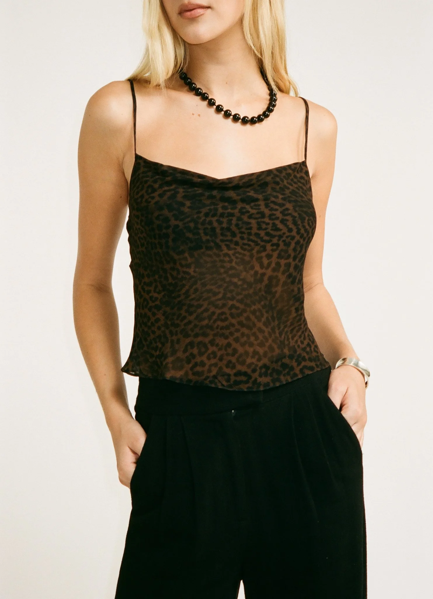 Santeria_Top_Fatale_Shoreside_Trouser_Black_Ecomm_Film_1.jpg