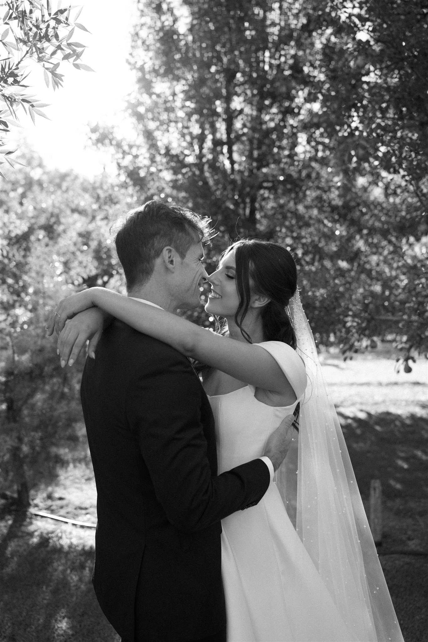Robbie_2bDave_CoreCiderHouse_Art_2bKisses_0715.jpg