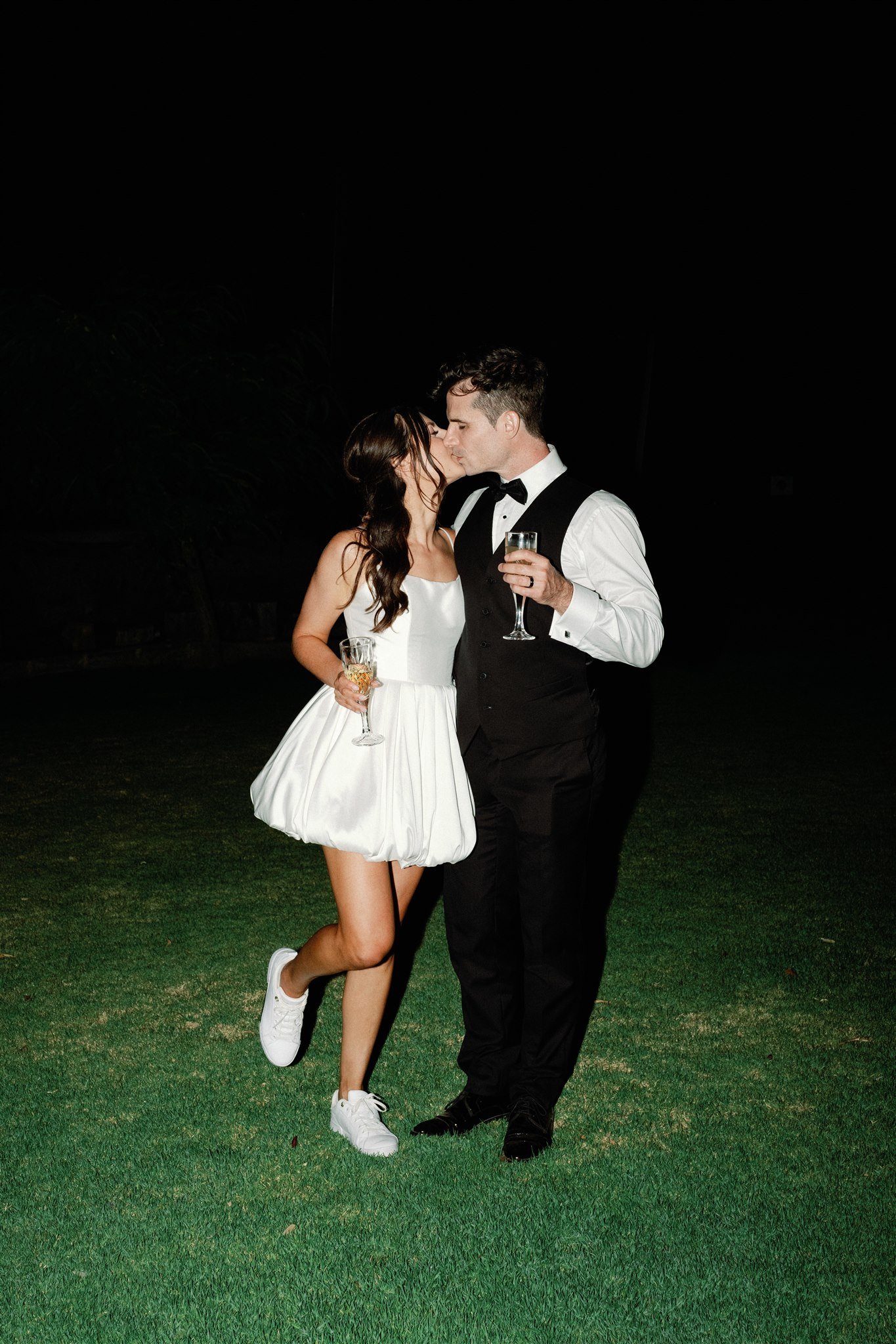 Robbie_2bDave_CoreCiderHouse_Art_2bKisses_1211.jpg