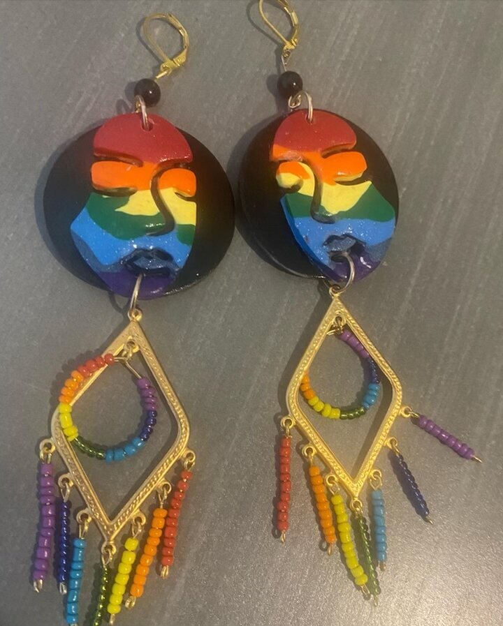 05DB8A3A-8BC1-425D-86D6-D353623B97F0