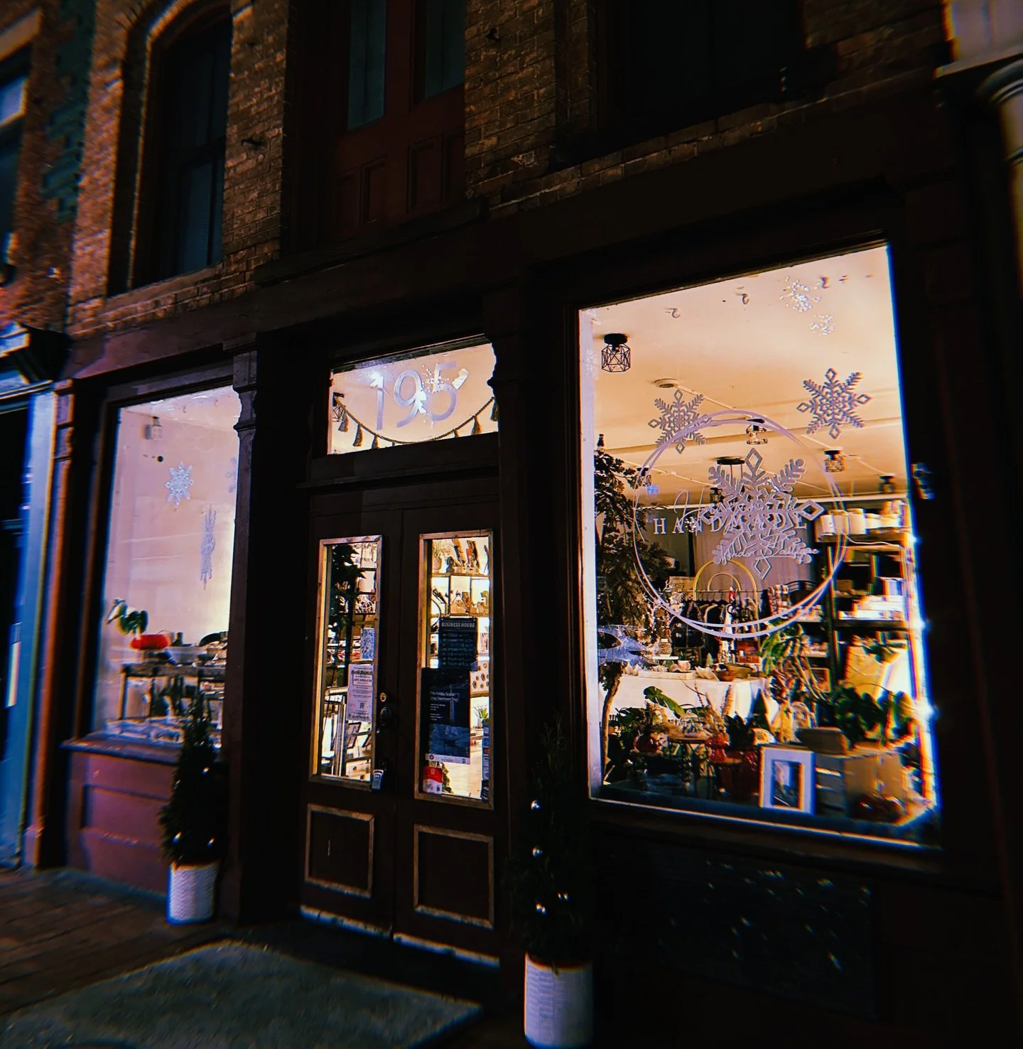 Don&rsquo;t forget we&rsquo;ll be opening a little later tomorrow (11am) for the Victorian Stroll! ✨ Can&rsquo;t wait to see you then! 💖