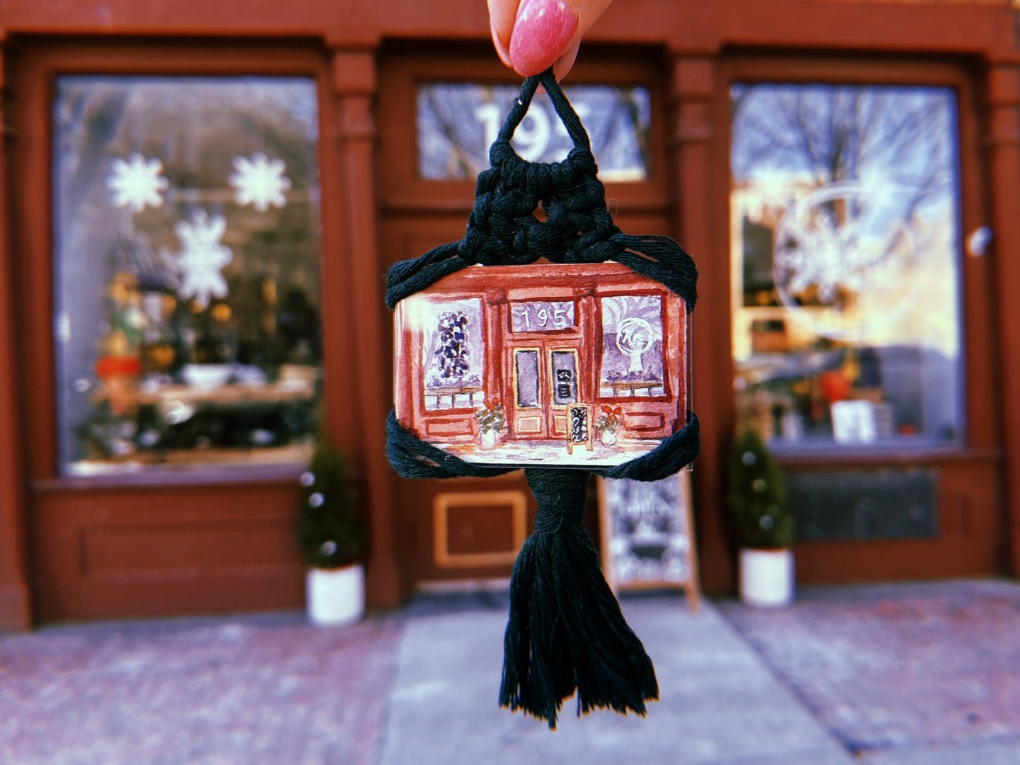 Our vendors are so incredibly talented! Check out this amazing watercolor painting of our shop done by @thenaturearoundus.art! ❤️✨