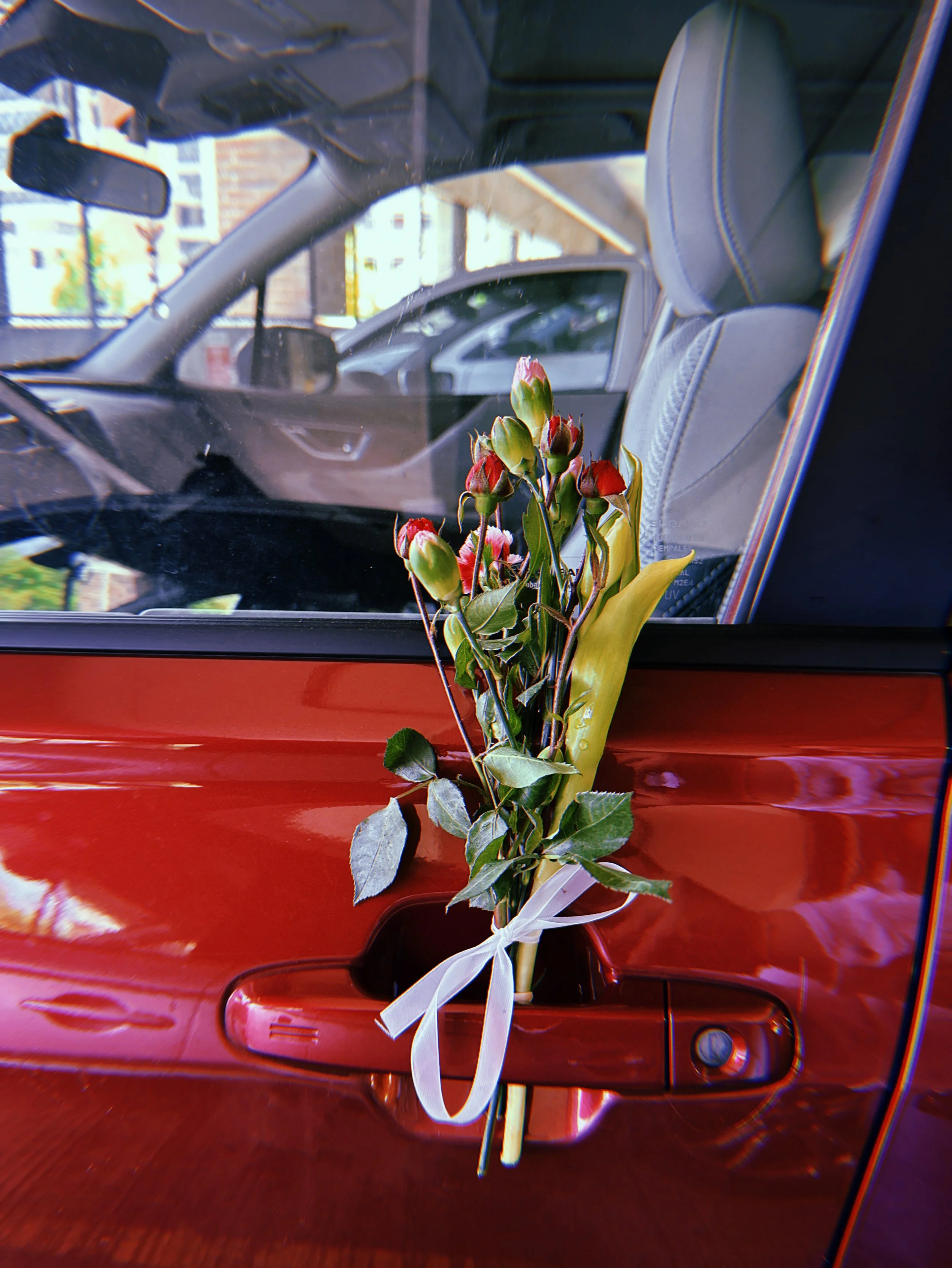 Today, we visited Samaritan Hospital to spread a little love by sharing the leftover flowers from our event. Whether you&rsquo;re a mother, aunt, grandma, chosen mother, or any nurturing figure in between, you are deeply appreciated and celebrated to
