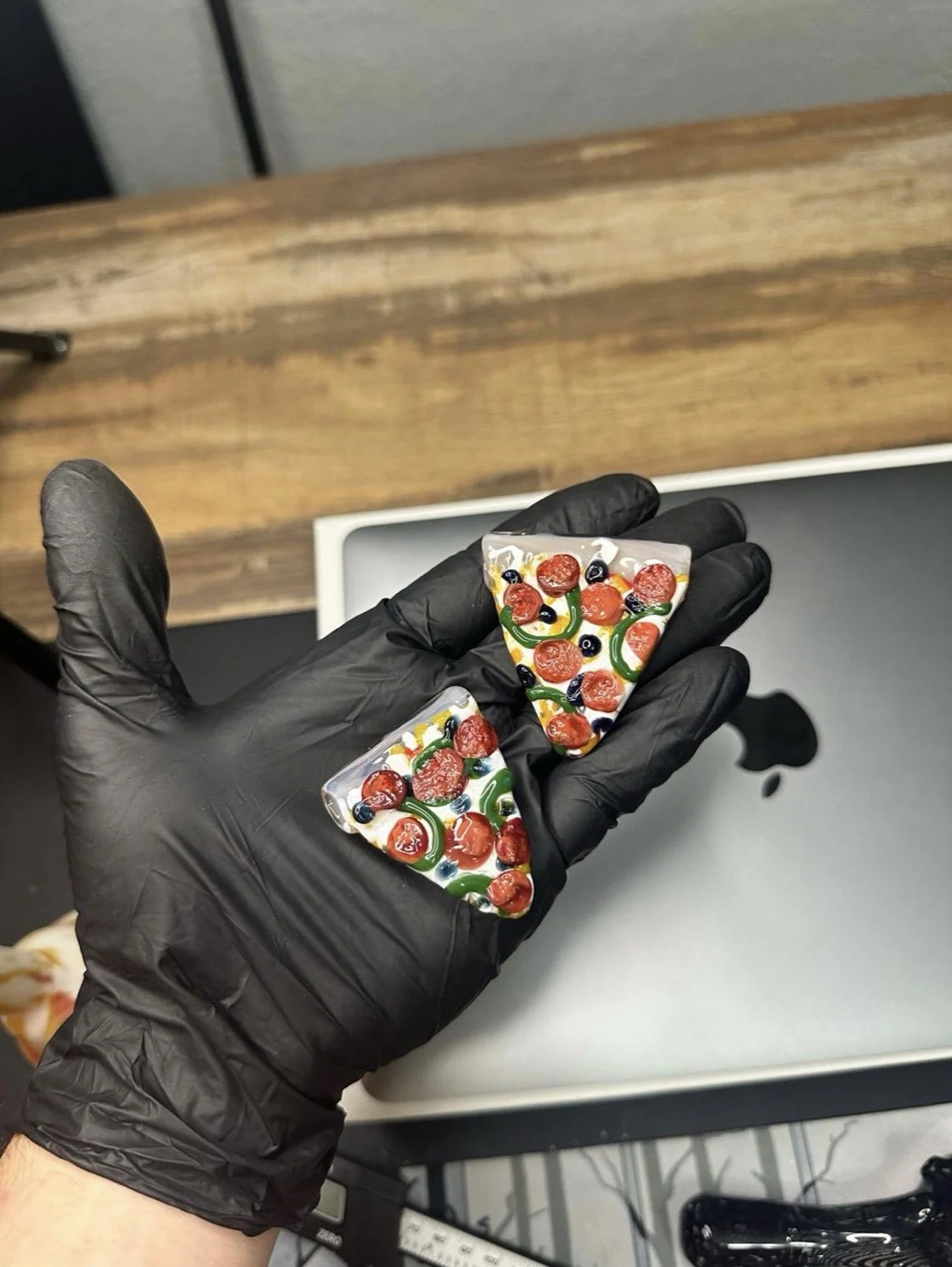 Large Supreme Pizza Pendent