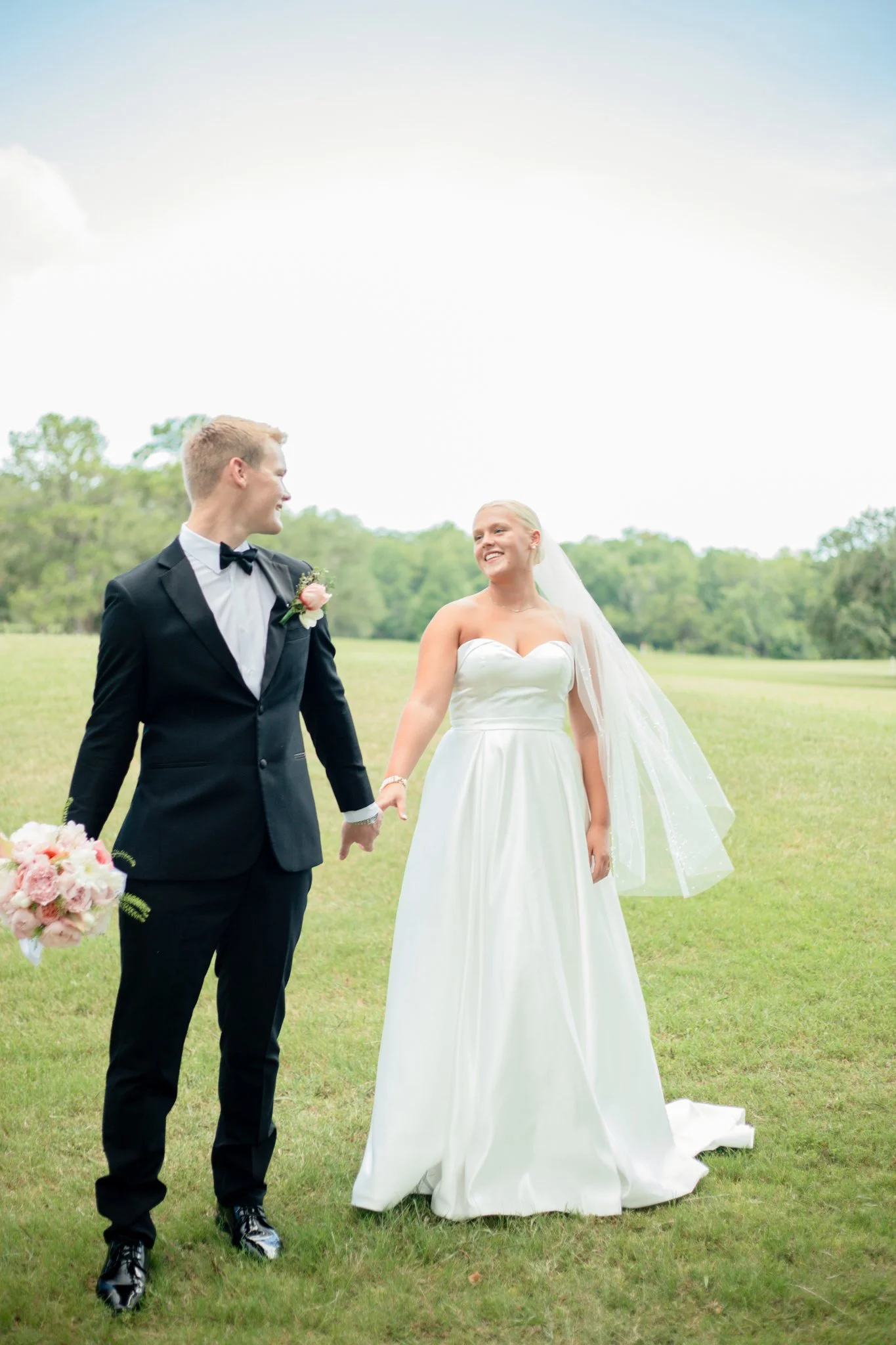 Hawkins_BrideGroomPhotos-60.jpg