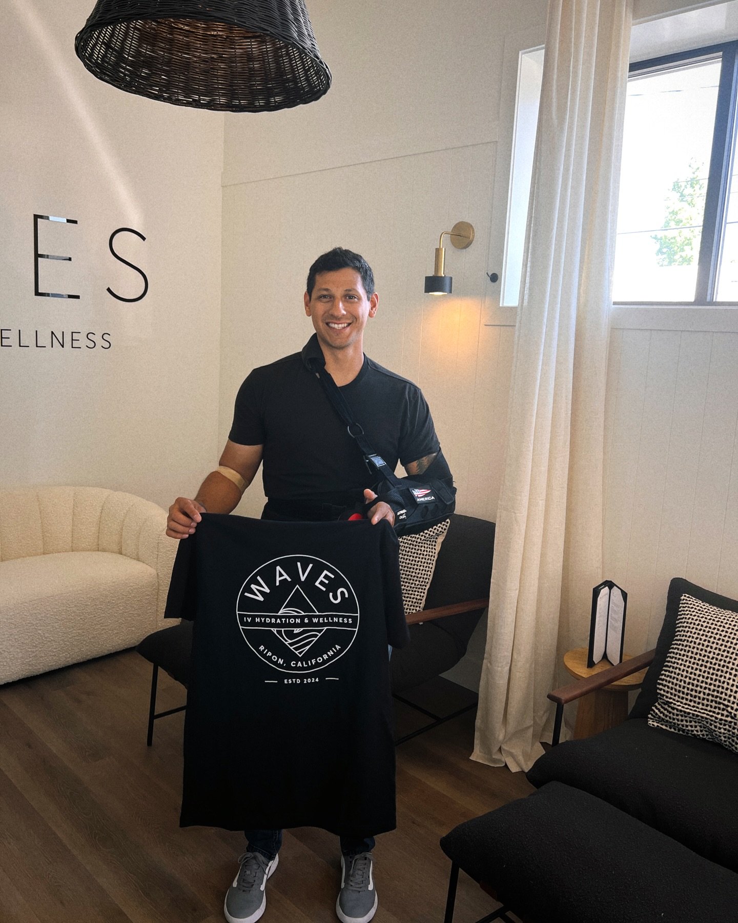my first official client&mdash; local firefighter @pe_avalos got a post surgery drip and an appreciation gift from waves because #gratitude 🫶🏼 much love to you and thank you for choosing waves during your healing journey! 🥹