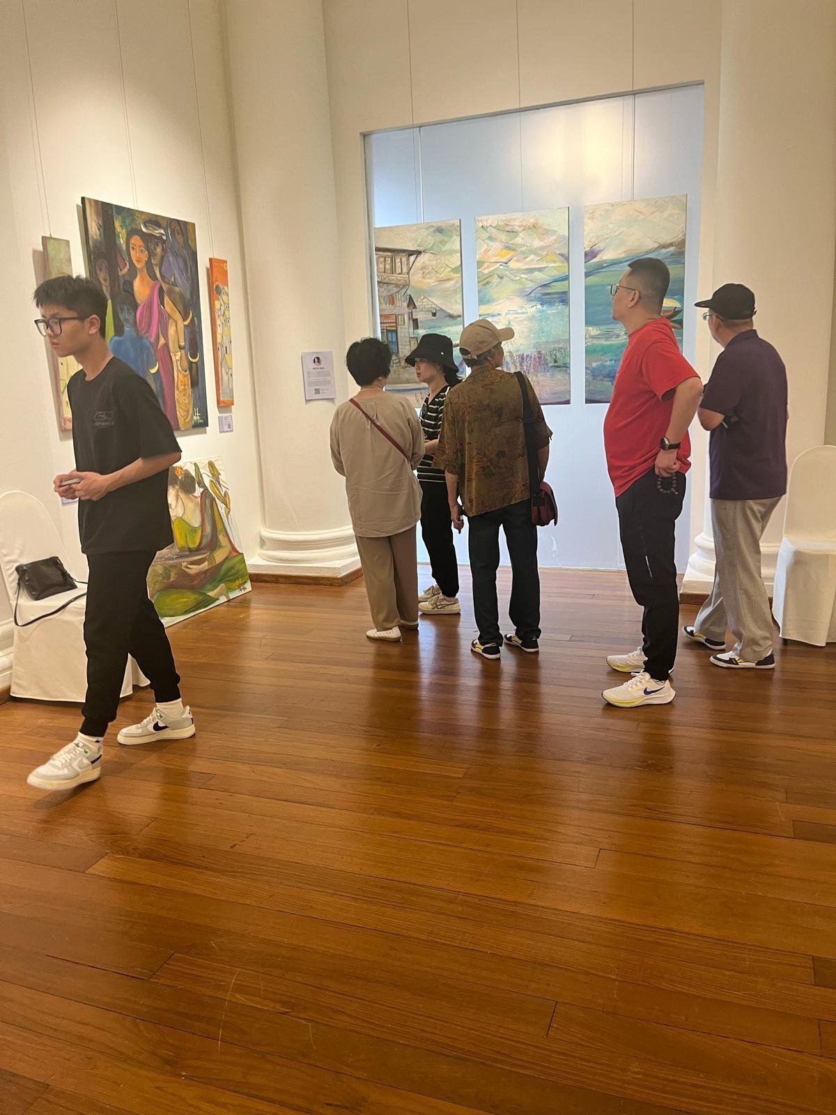 canvas-connections-exhibition-the-arts-house-spring-2024-4
